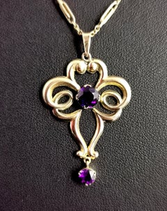 Antique Art Nouveau Lavalier Pendant, 9 Karat Yellow Gold and Amethyst