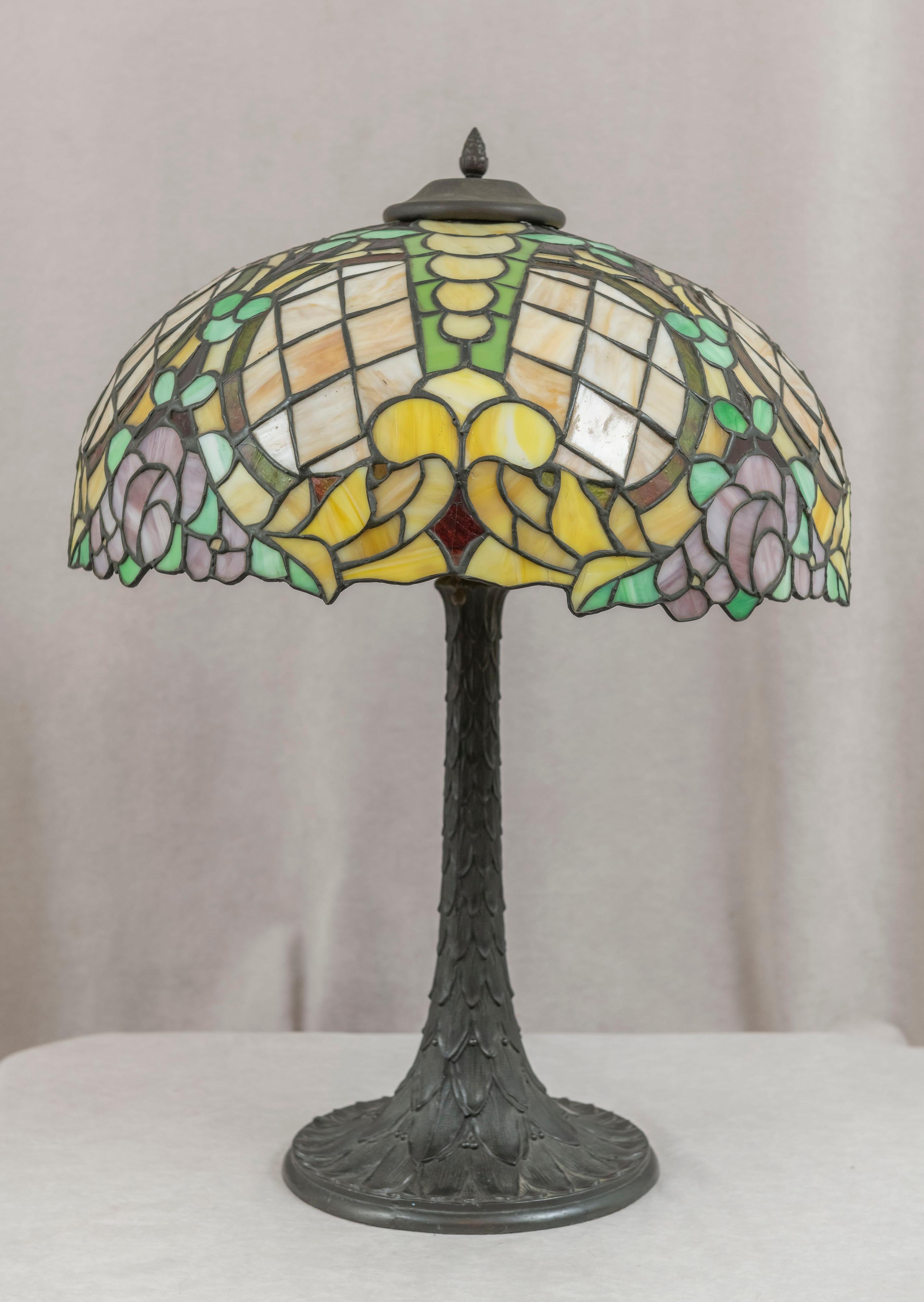 Patinated Antique Art Nouveau Leaded Glass Table Lamp by Chicago Mosaic, ca. 1910 For Sale