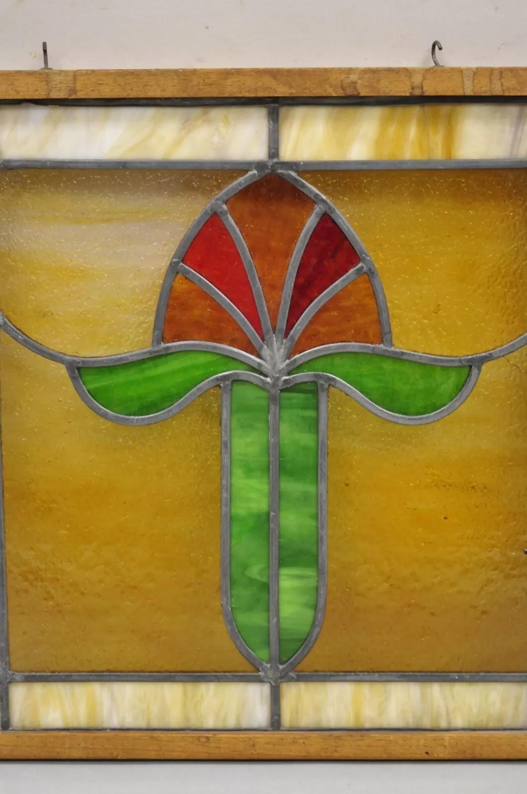 Antiguo Art Nouveau Vidrieras emplomadas Rojo Verde Flor pequeñas ventanas - un par Desconocido