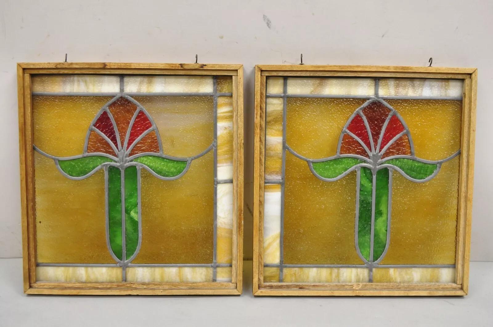 Antiguo Art Nouveau Vidrieras emplomadas Rojo Verde Flor pequeñas ventanas - un par 2