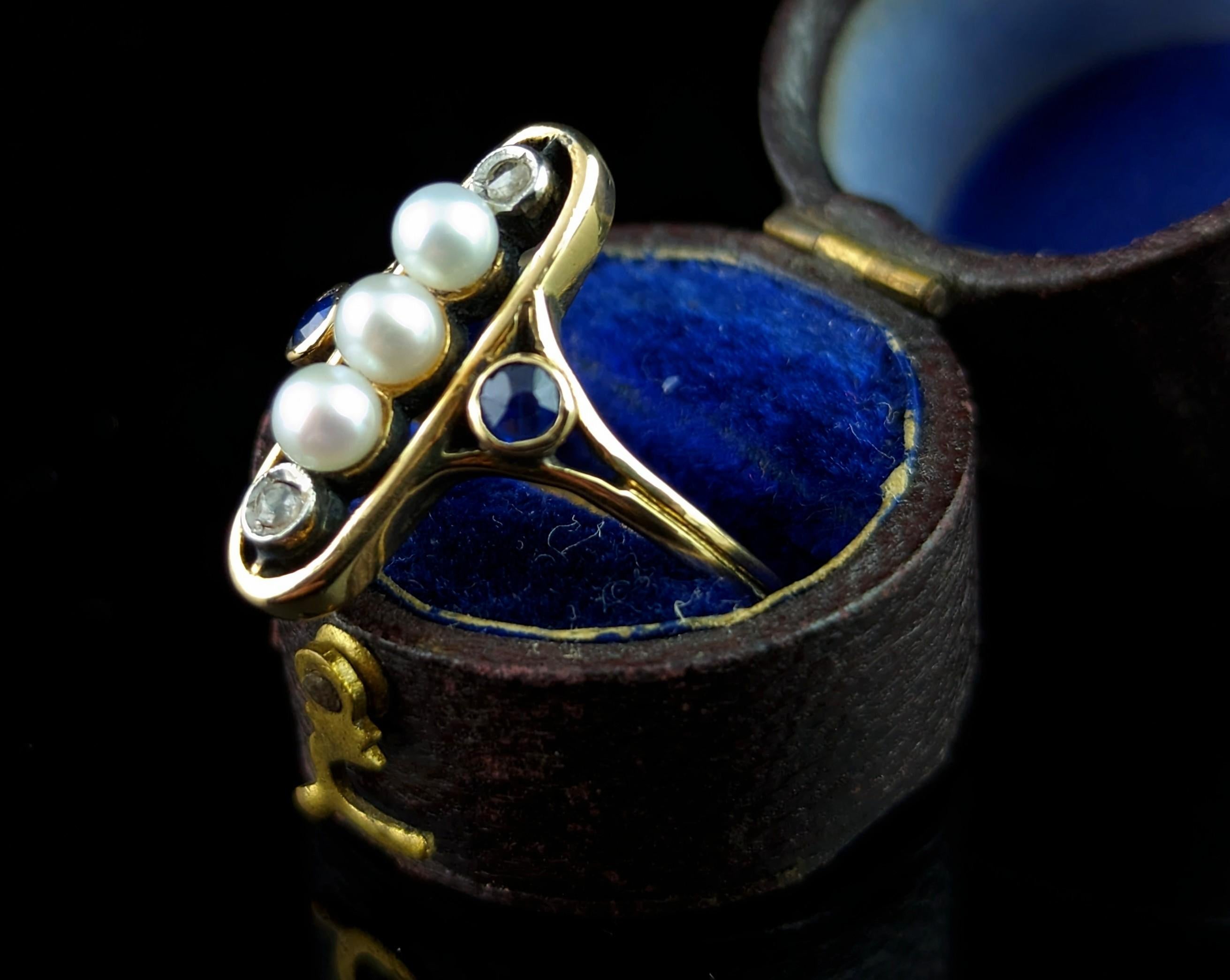 Round Cut Antique Art Nouveau lozenge ring, Sapphire, Diamond and pearl, 18k gold  For Sale