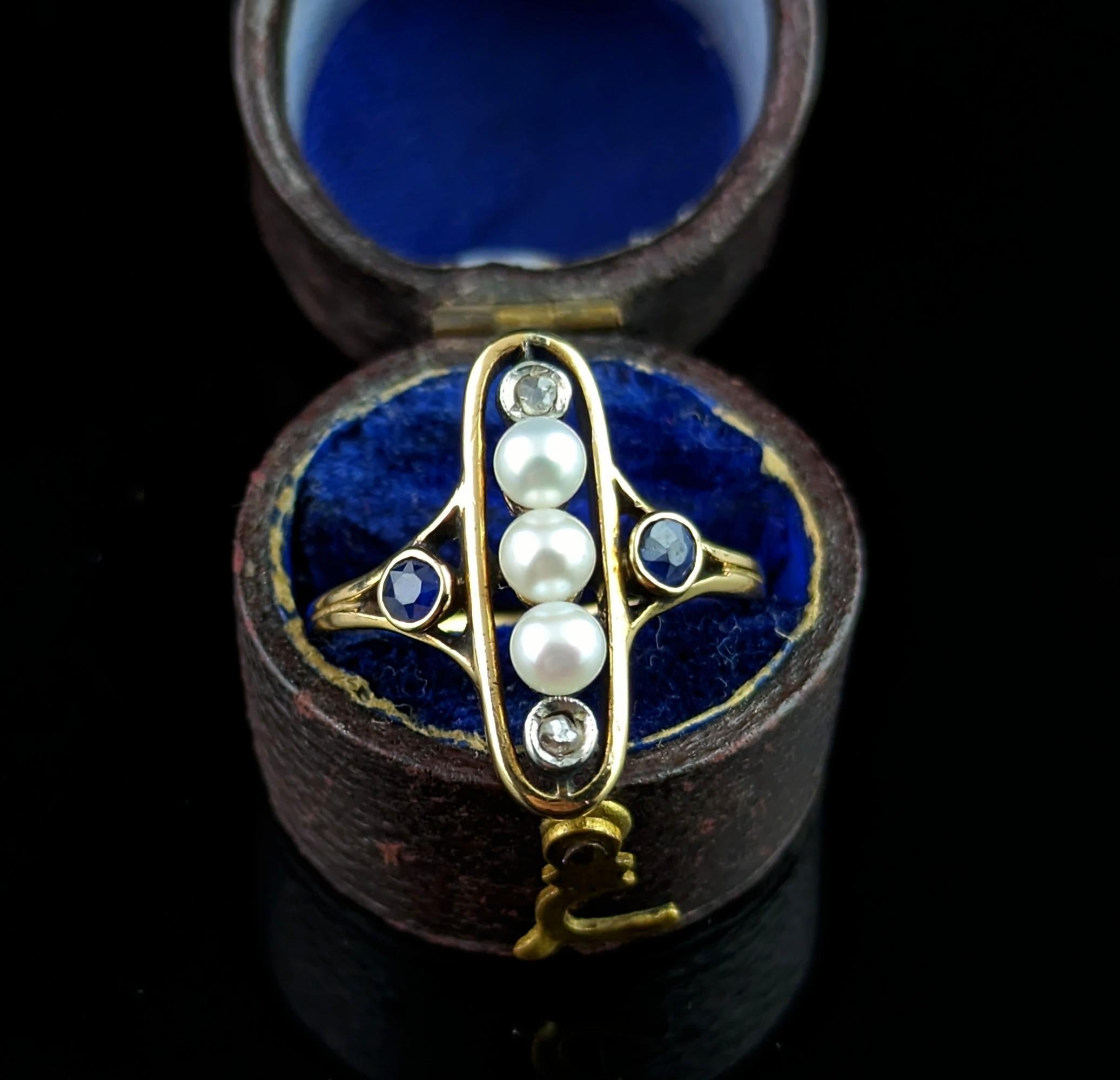 Antique Art Nouveau lozenge ring, Sapphire, Diamond and pearl, 18k gold  For Sale 3