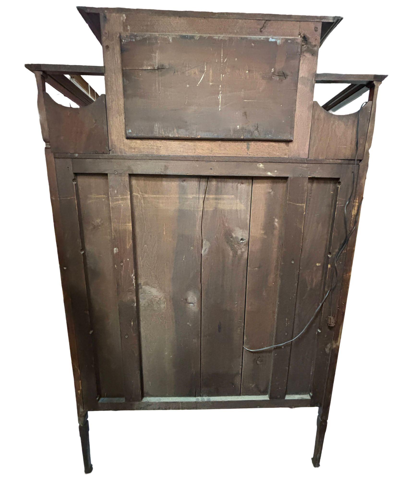 Antique Art Nouveau Mahogany and Floral Marquetry Display Cabinet For Sale 5