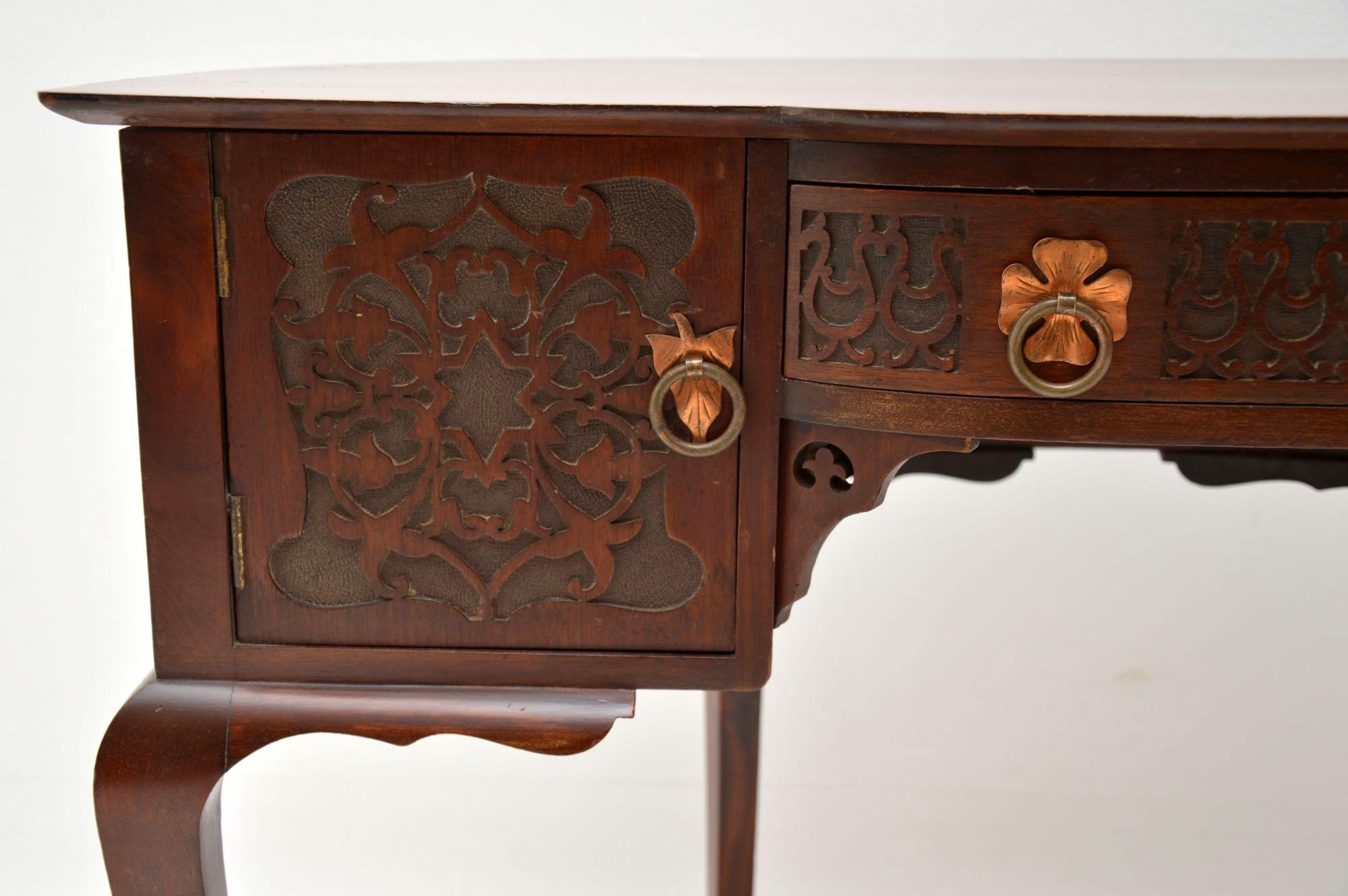 Antique Art Nouveau Mahogany Desk or Dressing Table In Good Condition In London, GB