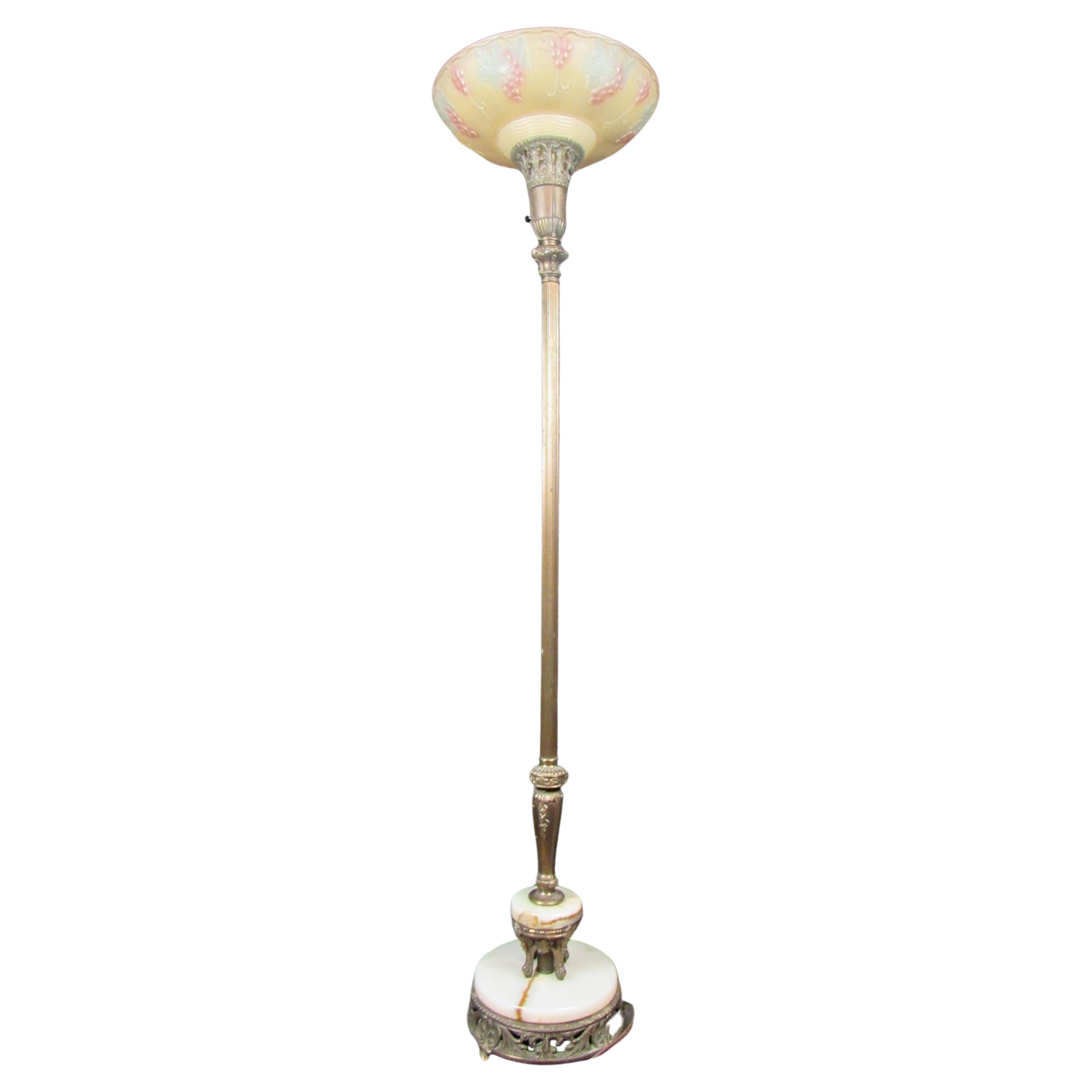 Ancienne lampe torchère en marbre et laiton Art Nouveau en vente