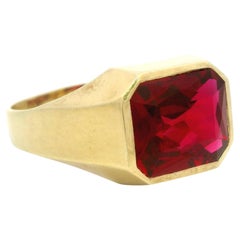Anello antico Art Nouveau da uomo in oro giallo 14k con castone rettangolare in vetro rosso