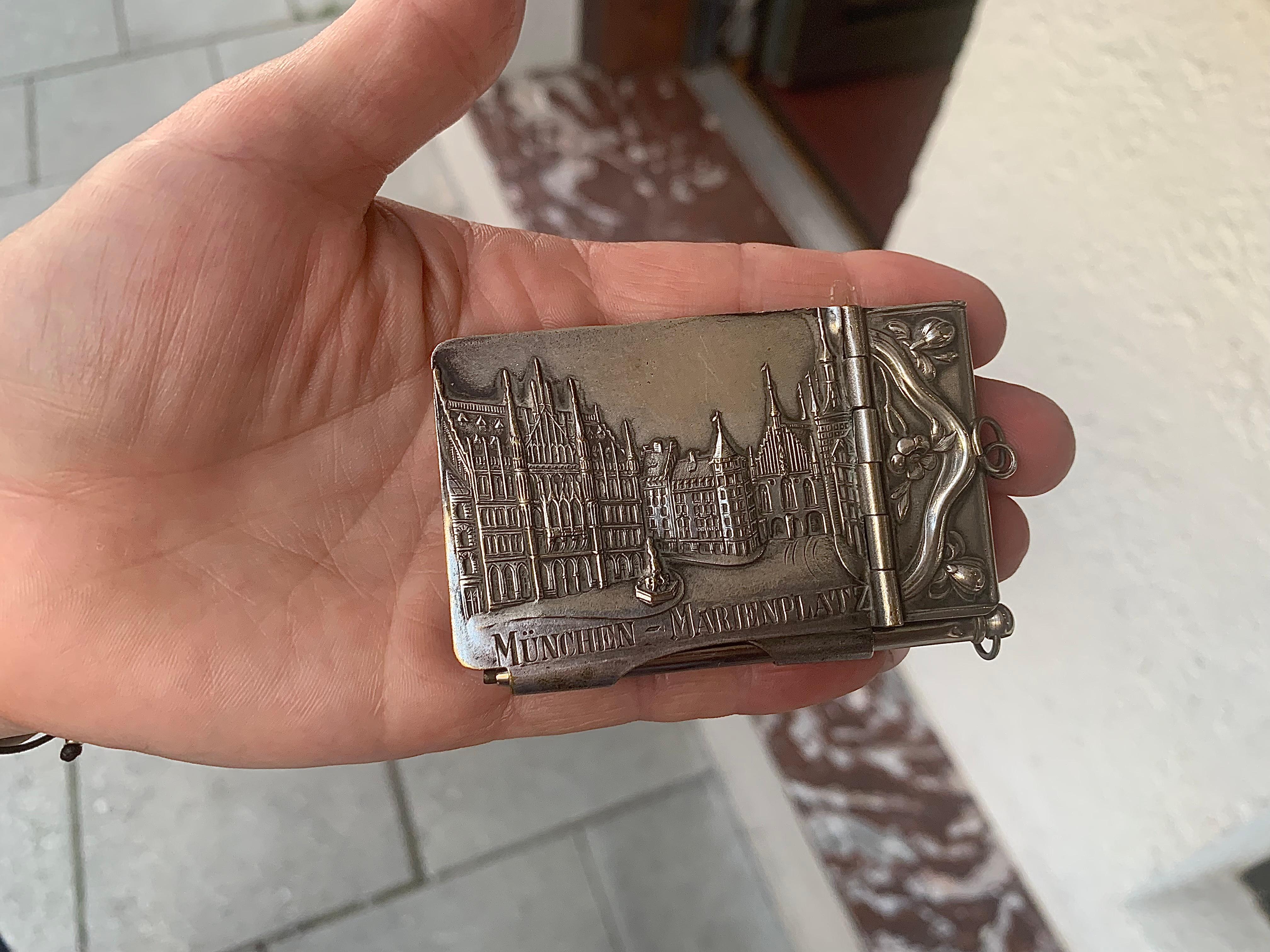 Antiguo Art Nouveau Estuche para cuaderno Munich Marienplatz München Carnet De Bal en venta 1
