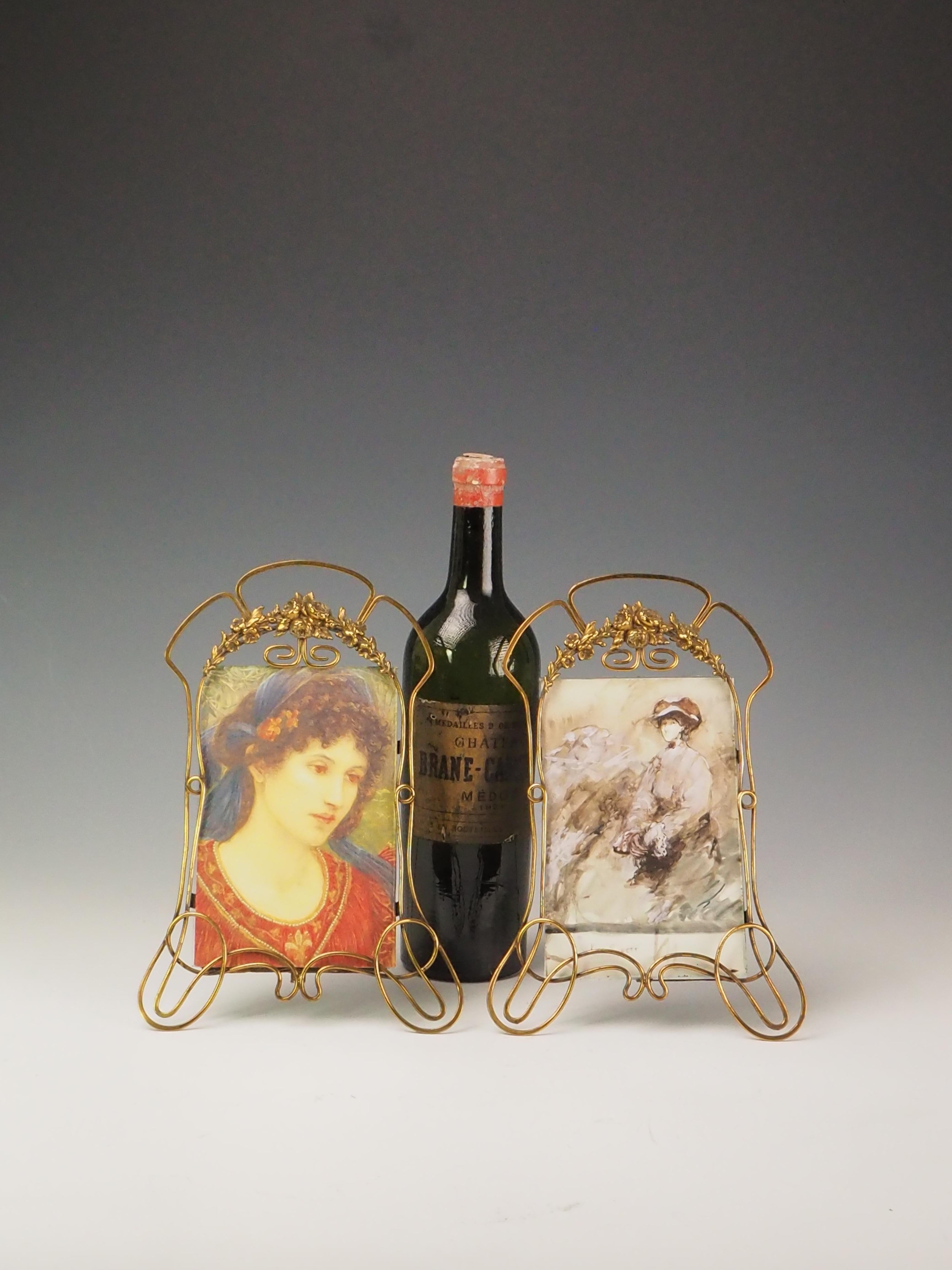 Antique Art Nouveau Pair of Photo Frames – Elegant Décor & History In Good Condition For Sale In Lincoln, GB