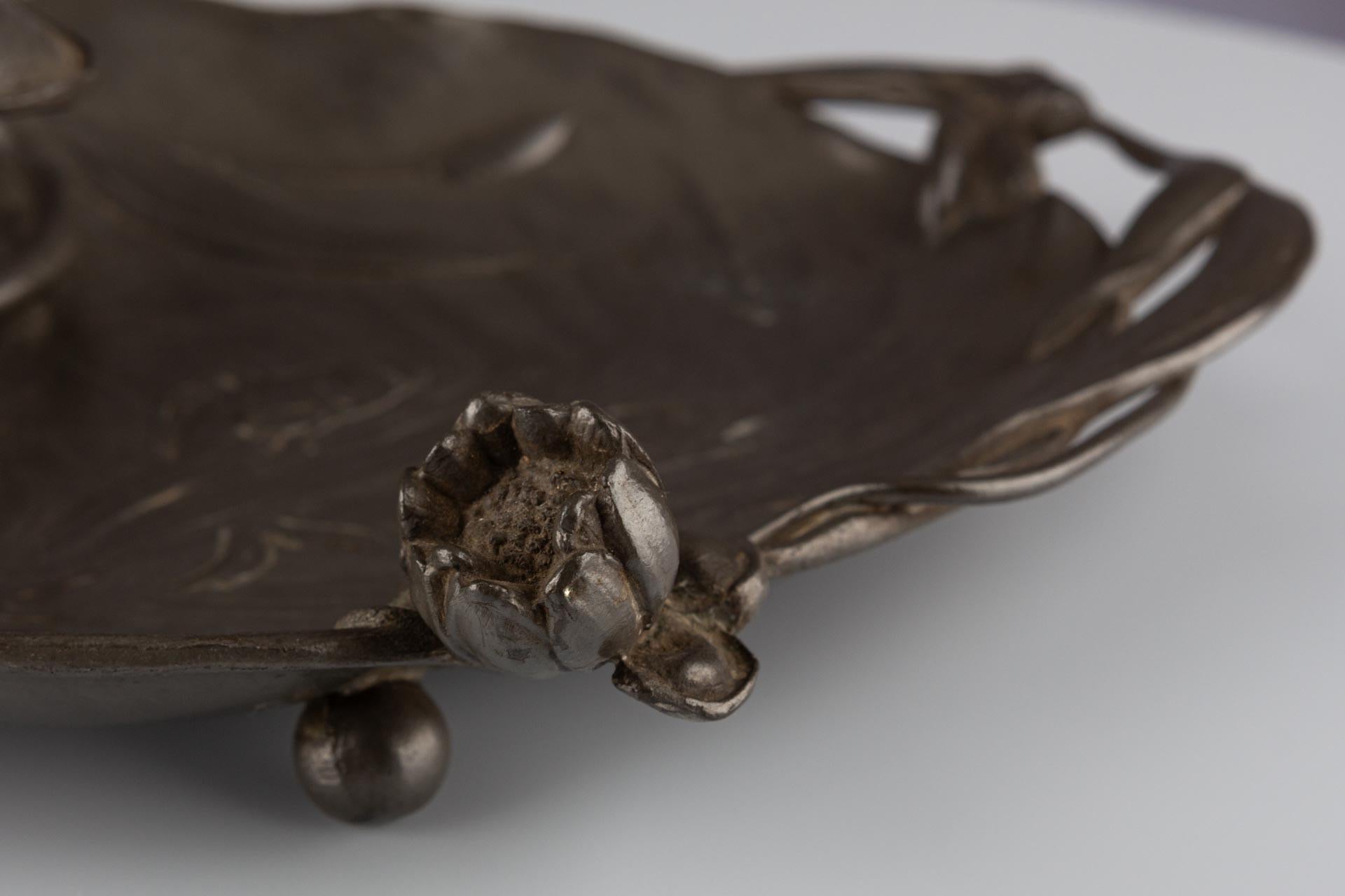 Antique Art Nouveau Pewter Inkwell, France, circa 1900 For Sale 8