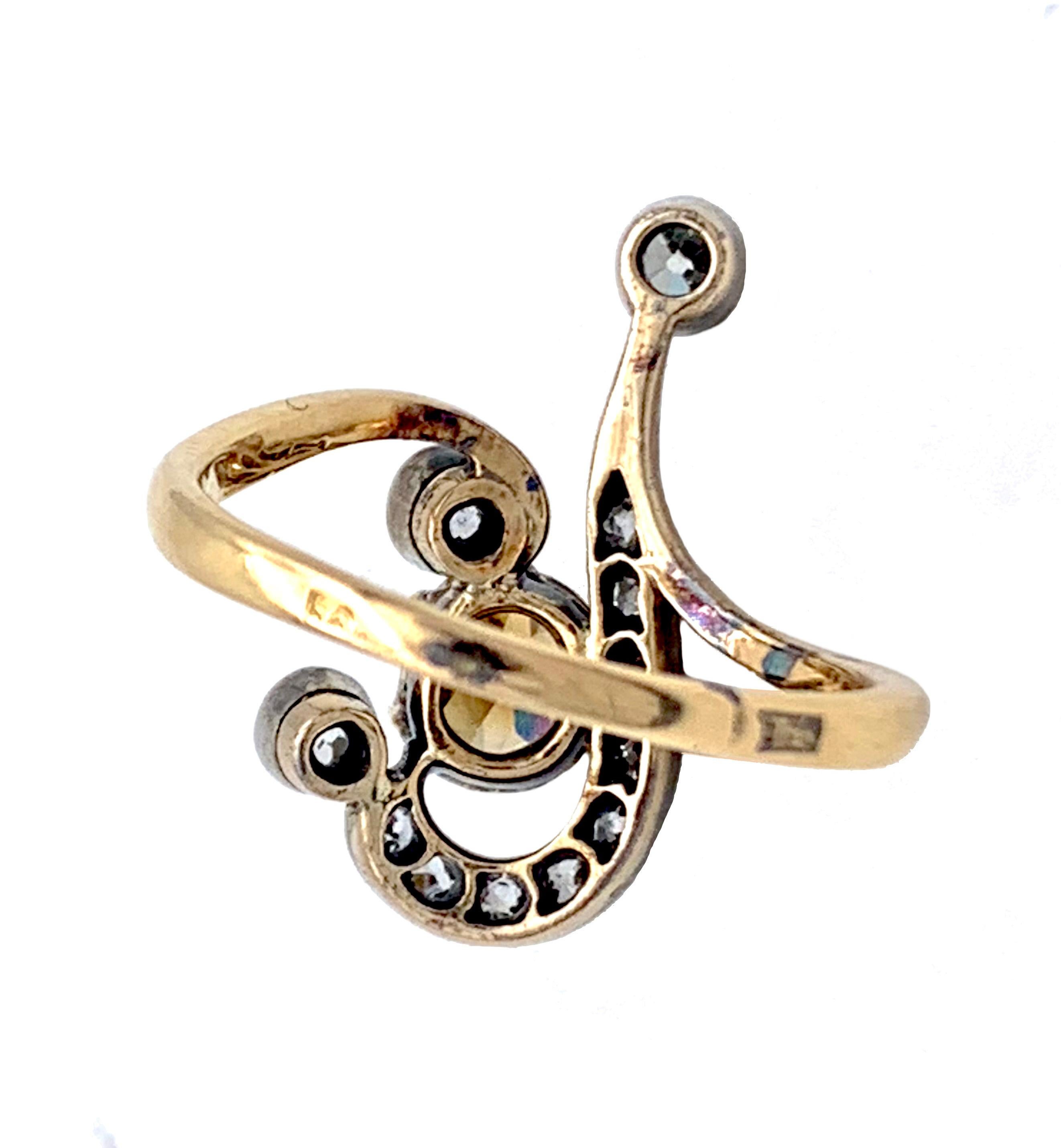 Taille mixte Antique Art Nouveau 14 K Gold Ring Natural Brown Diamond 0.7 Carat Treble Clef en vente