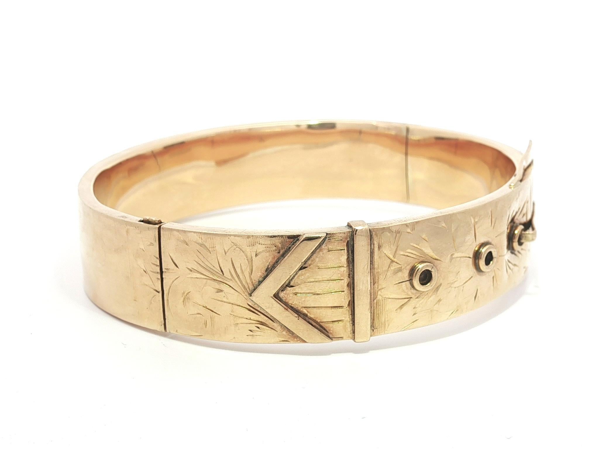 Art nouveau Antique Art Nouveau Rosy Gold Hand Etched Belt Buckle Open Bangle Bracelet en vente