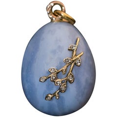 Antique Art Nouveau Russian Chalcedony Egg Pendant