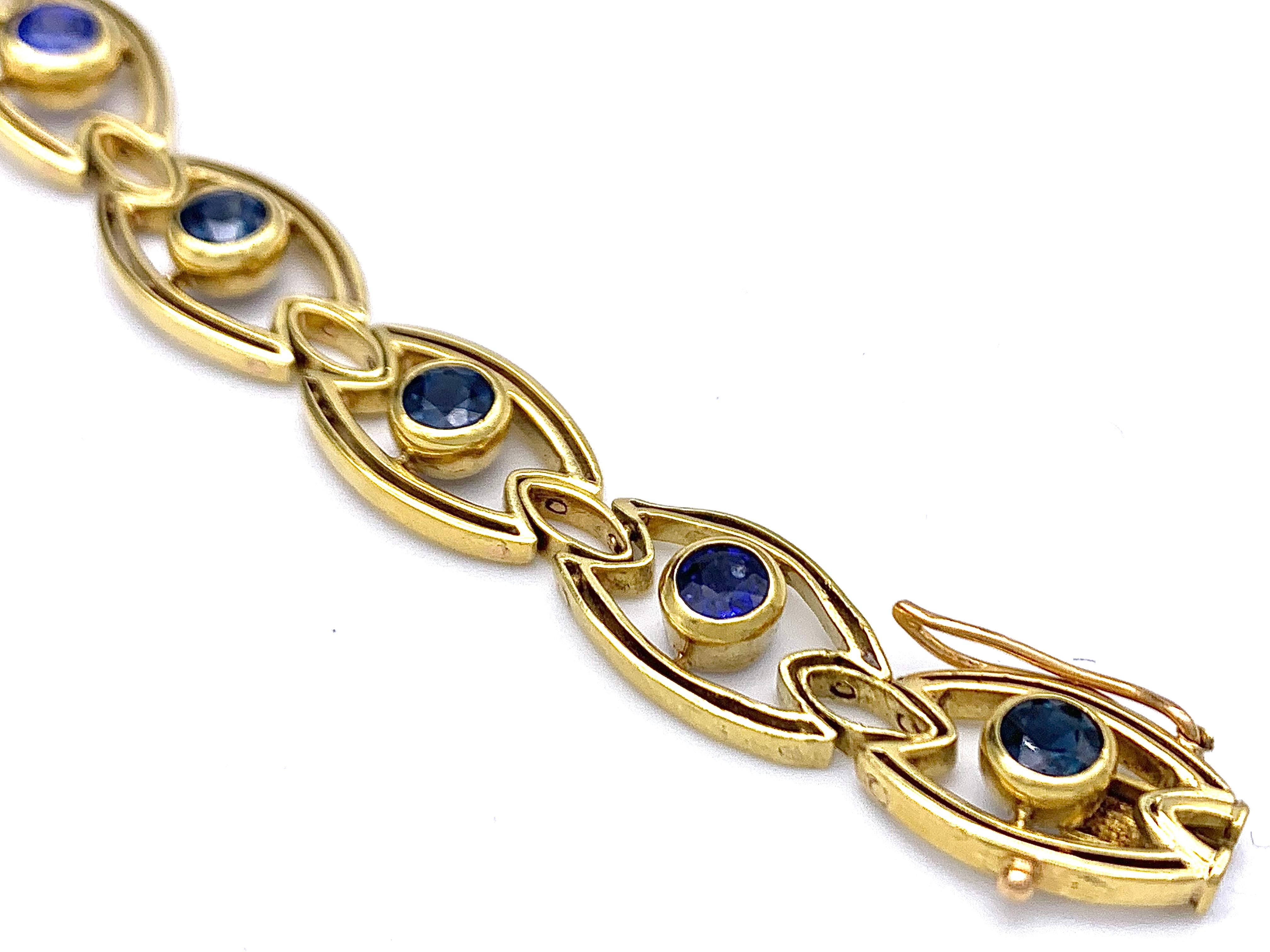 Antique Art Nouveau Sapphire 14 Karat Yellow Gold Link Bracelet In Good Condition For Sale In Munich, Bavaria