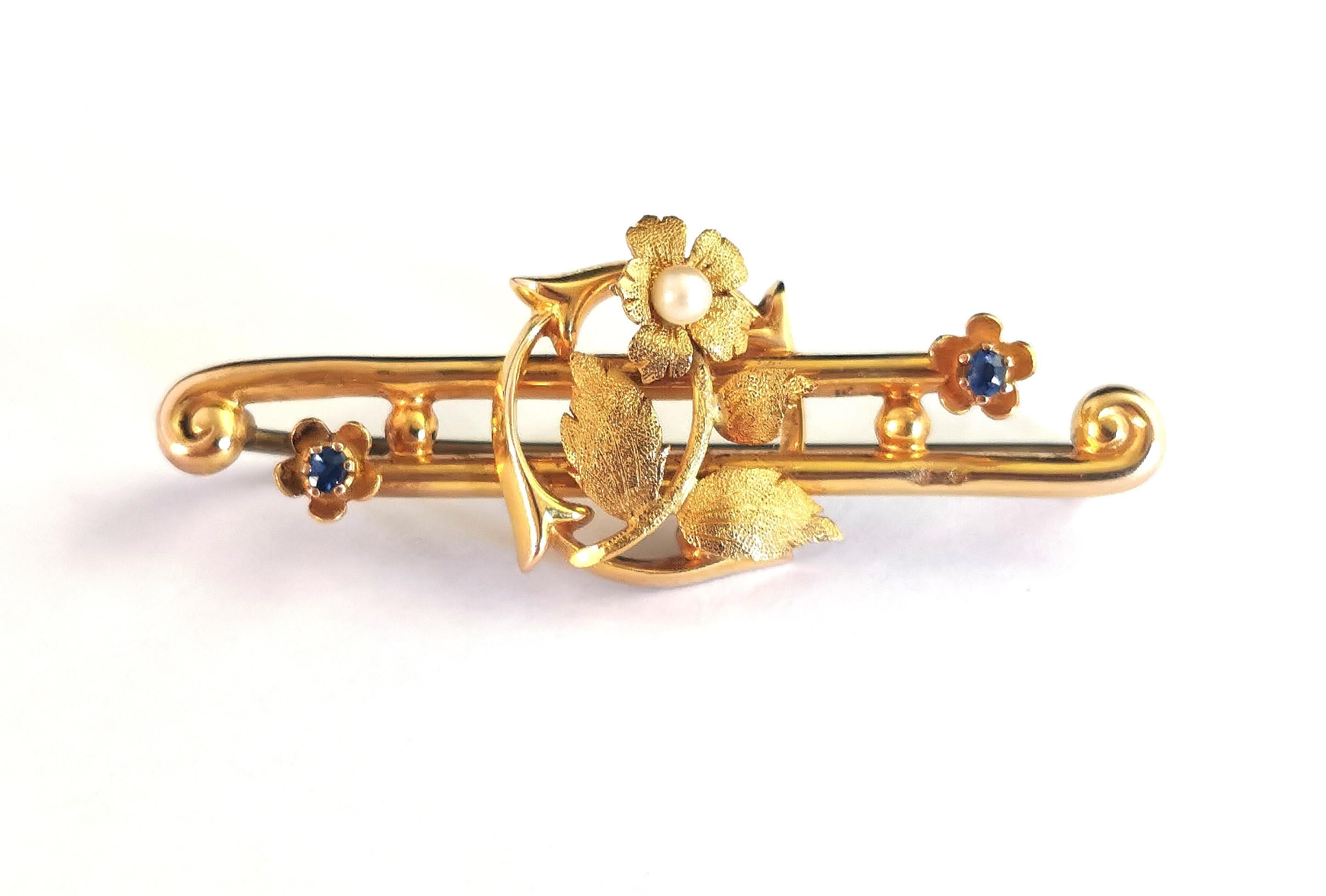 Antique Art Nouveau Sapphire and Pearl Flower Brooch, Boxed, 15k Yellow Gold For Sale 5