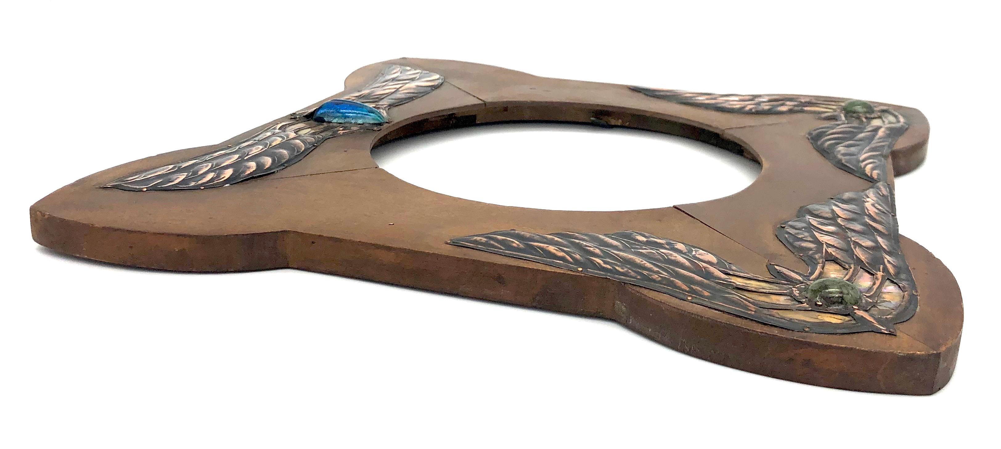 Antike Art Nouveau Skarabäus Flügel Vögel Rahmen Emaille Kupfer Holz Perlmutt (Französisch) im Angebot