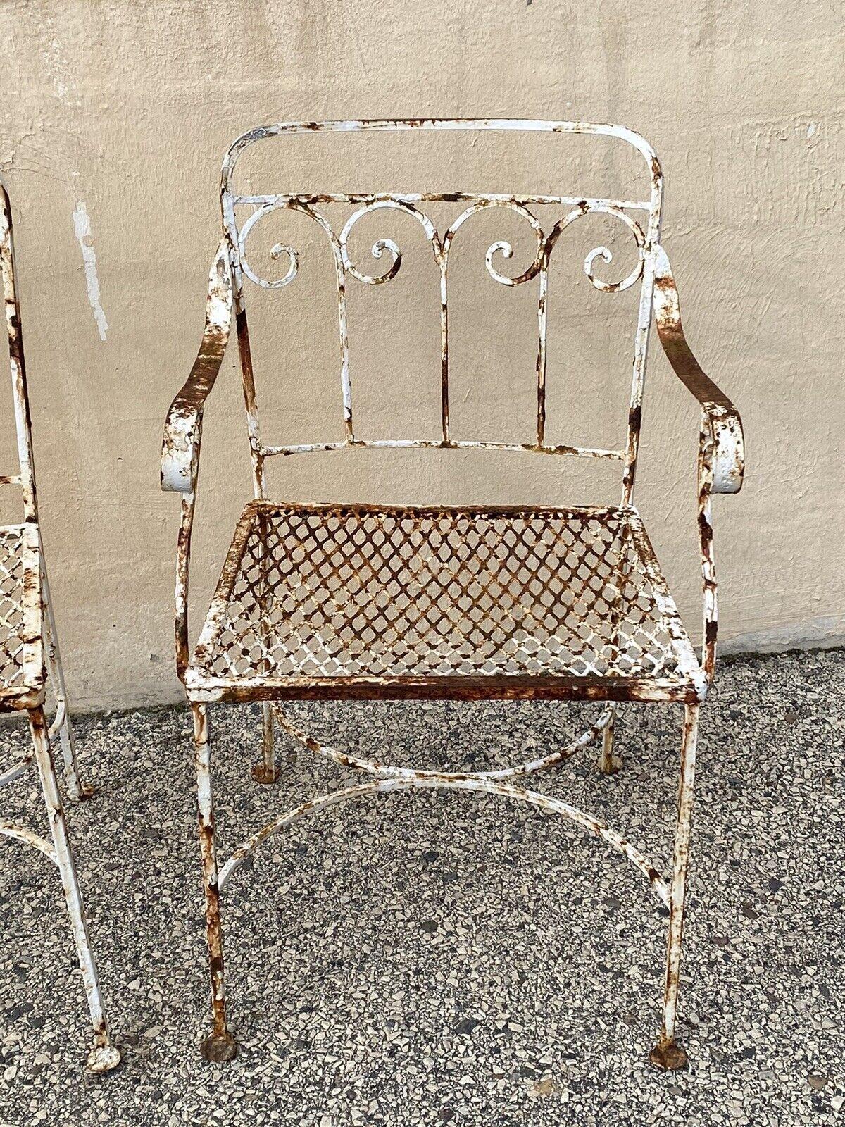 Art nouveau Paire de chaises de salle à manger de jardin en fer forgé à volutes, Antiquités Art Nouveau en vente