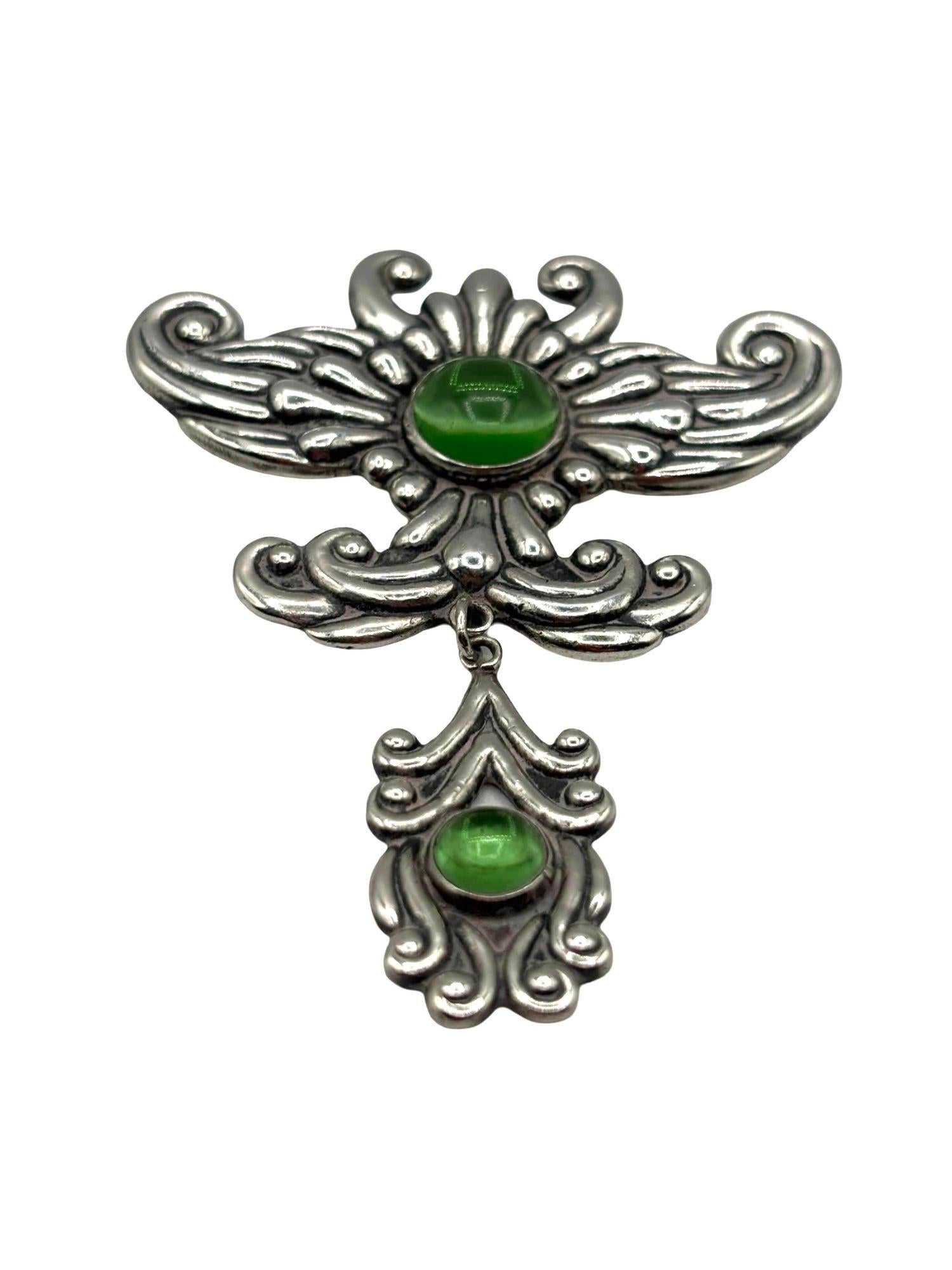 Spilla antica in stile Art Nouveau in argento e pietre verdi In condizioni buone in vendita a Van Nuys, CA