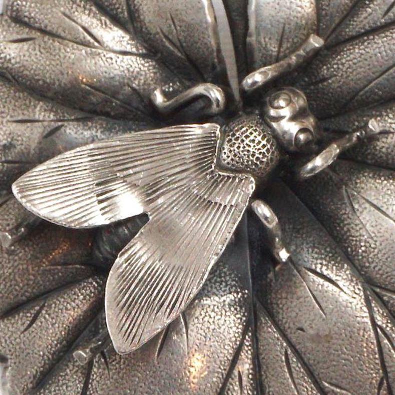 Delightful Art Nouveau silver brooch, featuring a fly settled on a leaf. The brooch has the most wonderful detail, and tests for silver. Measuring diameter approximately 3.7cm / 1.45 inches. It has the old 