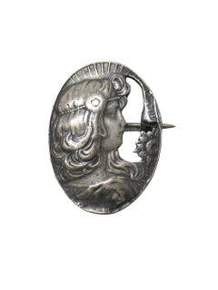 Art Nouveau Sand-Cast Sterling Silver Woman Antique Brooch Pendant, 1910s