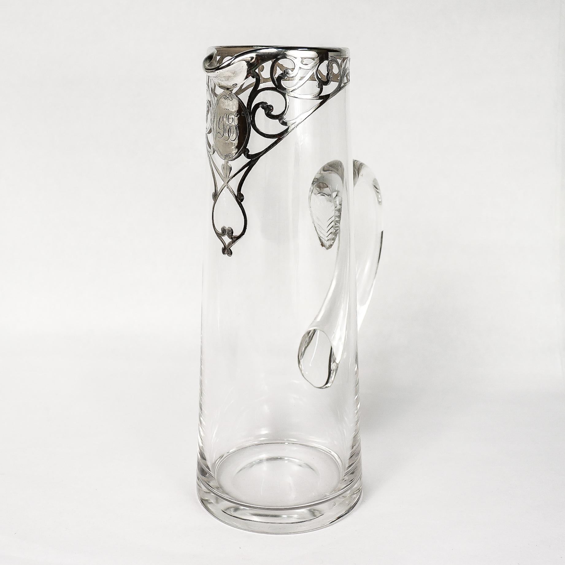 Antigua jarra de cóctel o limonada Art Nouveau de cristal plateado superpuesto en venta 1