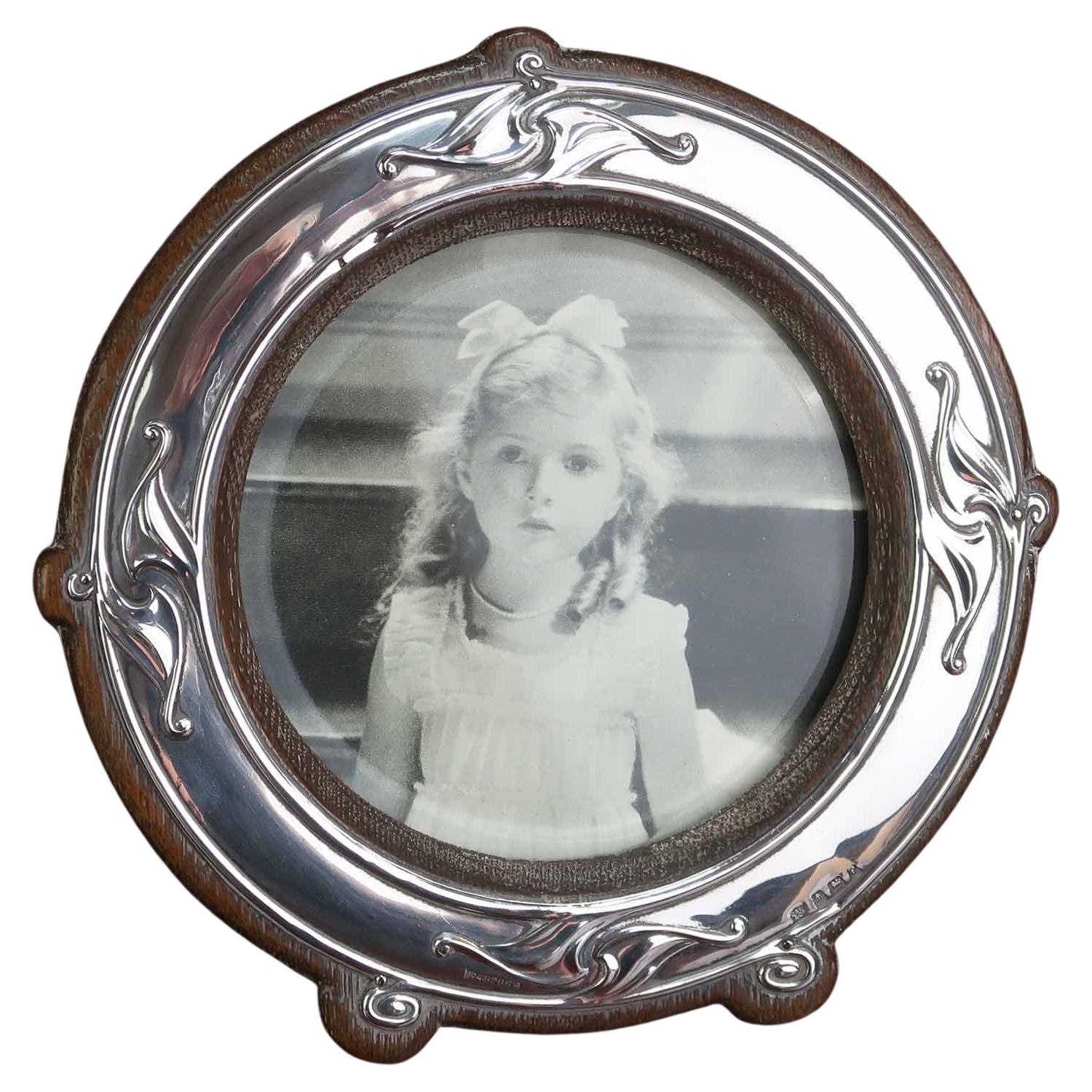 Antique Art Nouveau Silver Photograph Frame. English. Dated 1905
