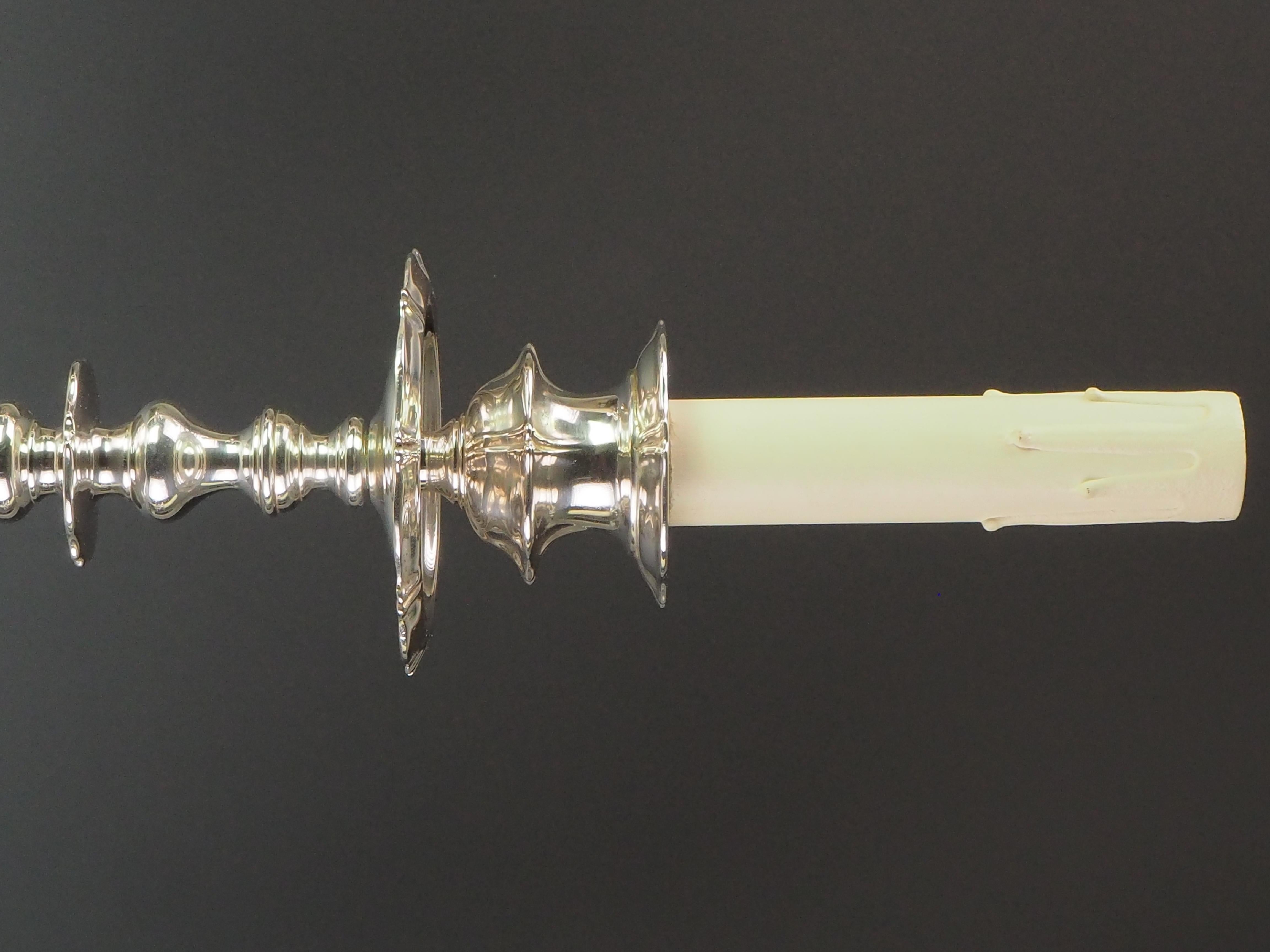 Lampe candélabre ancienne en métal argenté Art Nouveau - Elegance Table Lighting en vente 5