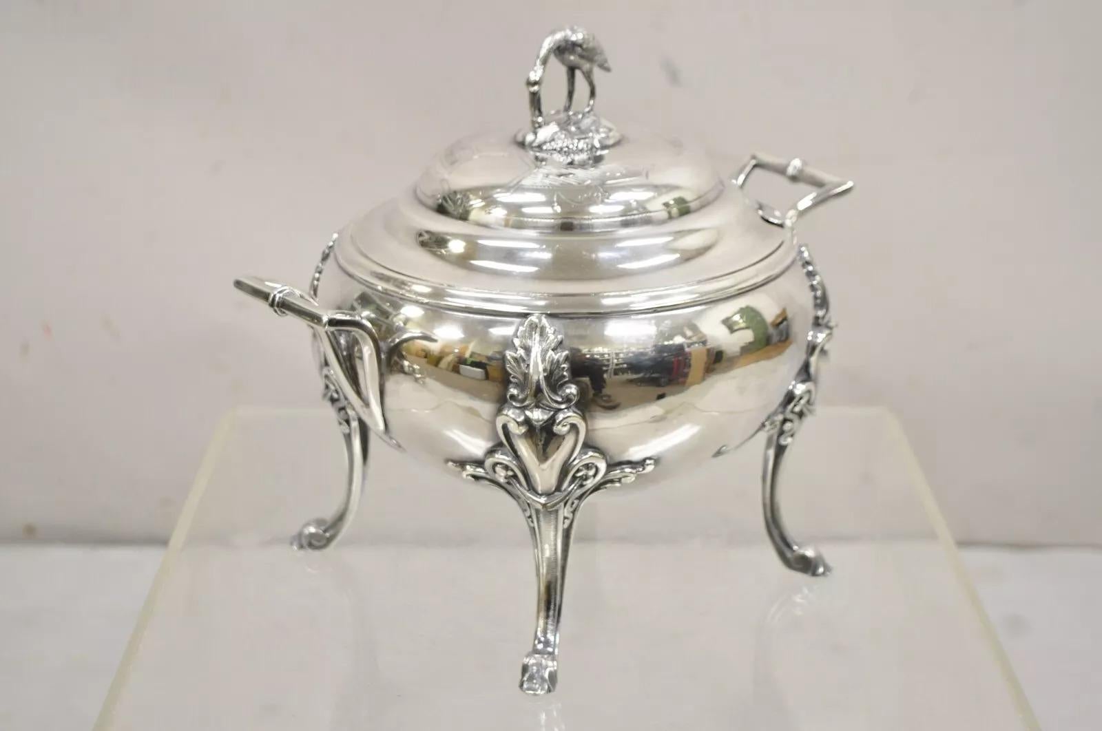 Soupière ancienne en métal argenté Art Nouveau avec anse en forme de Crane en vente 3