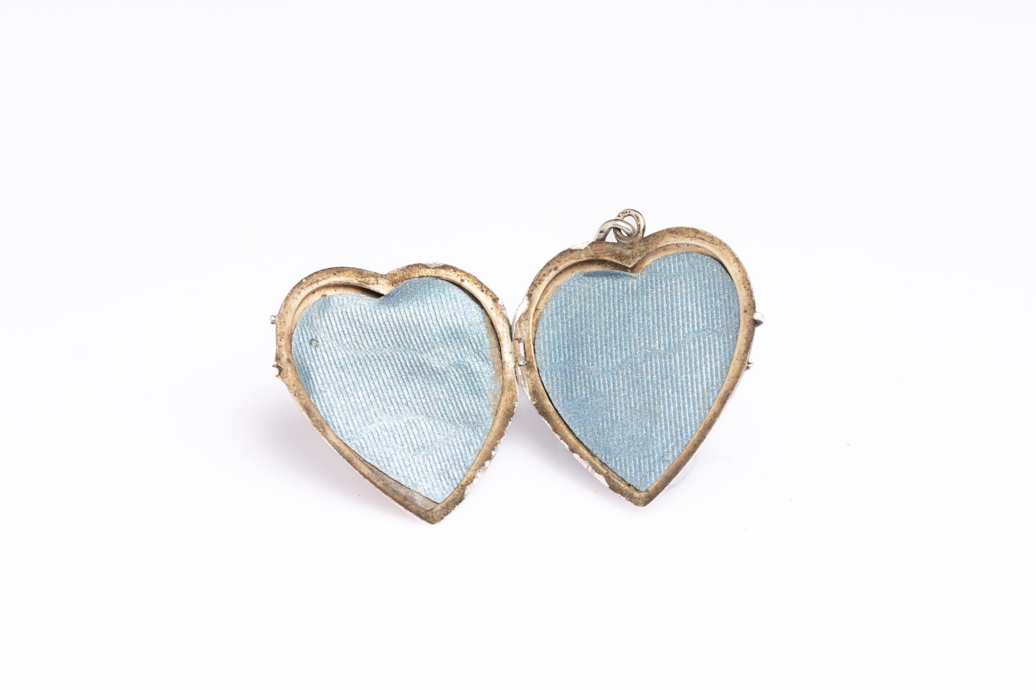 Antique Art Nouveau Silver Snowdrop Locket 1