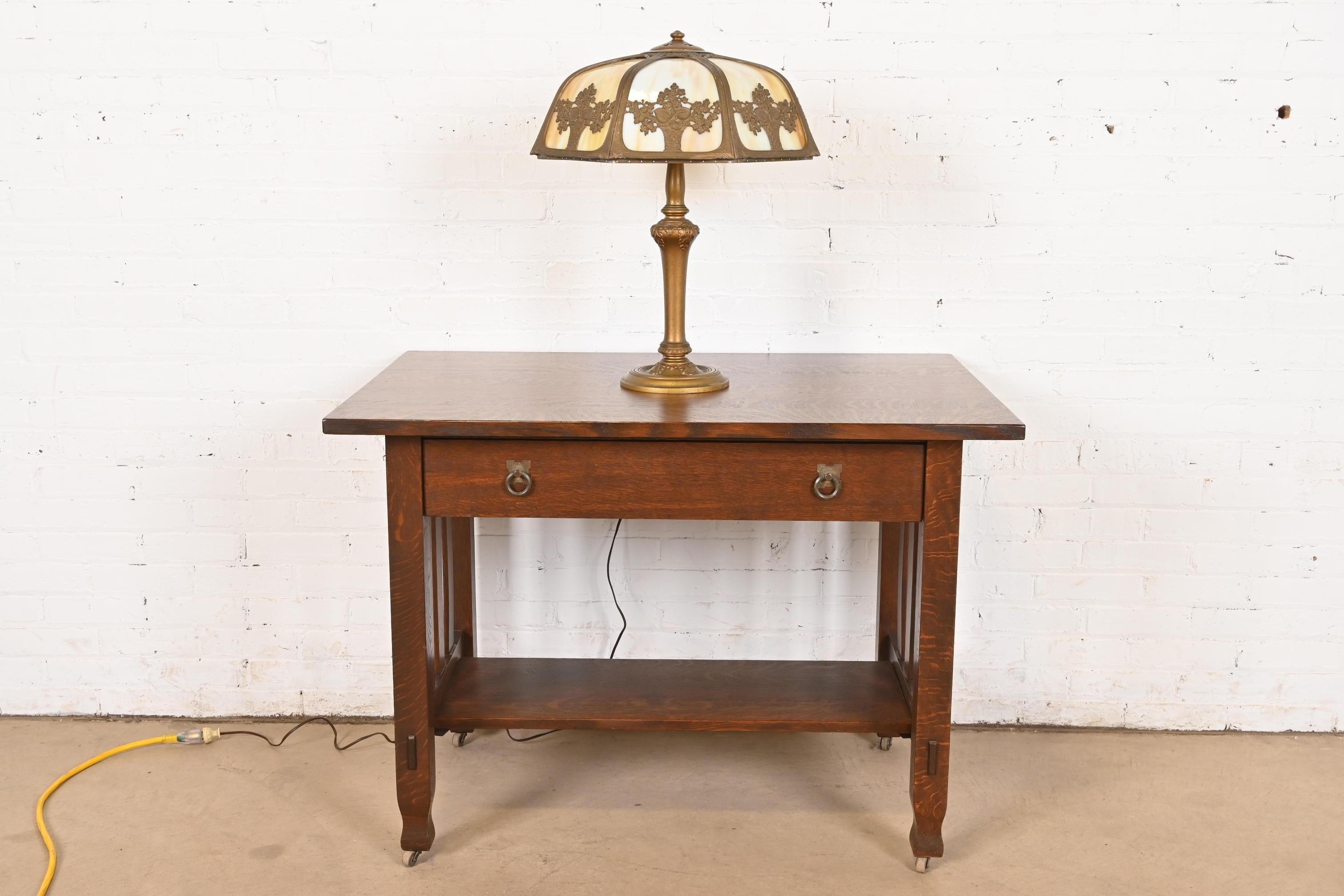 Antigua lámpara de mesa Art Nouveau de vidrio de escoria atribuida a Handel, circa años 20 en venta 5