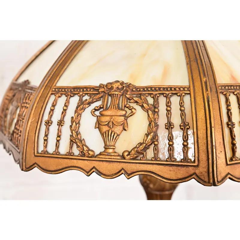 Antigua lámpara de mesa Art Nouveau de vidrio de escoria a la manera de Handel, circa 1910 en venta 4