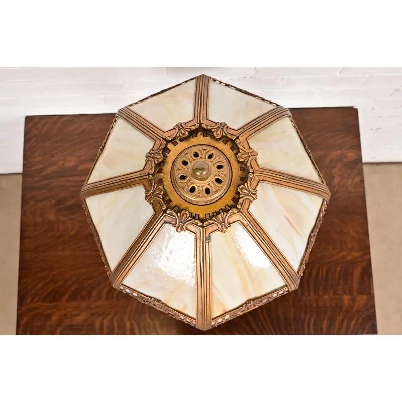 Antigua lámpara de mesa Art Nouveau de vidrio de escoria a la manera de Handel, circa 1910 en venta 2