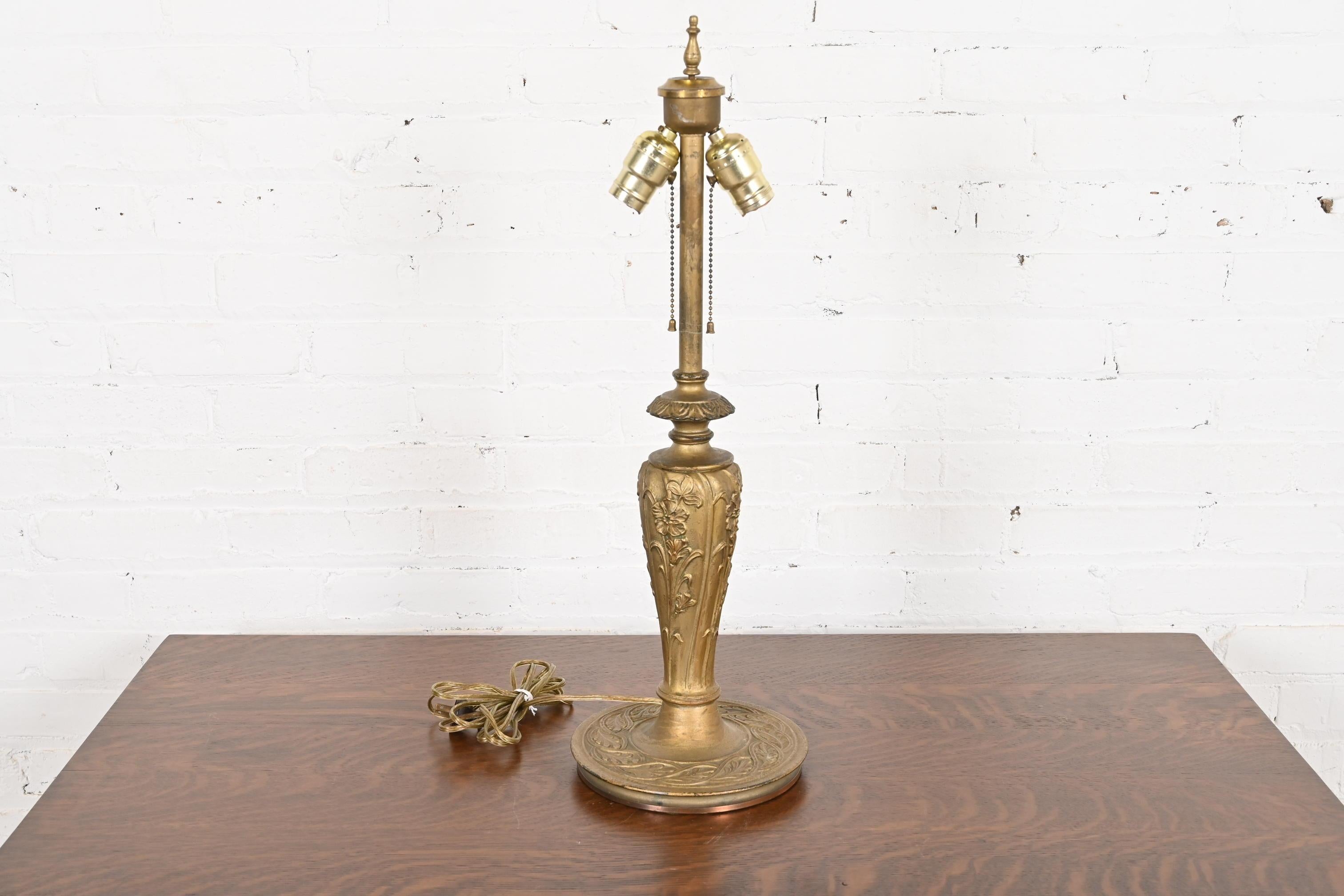 Ancienne lampe de bureau Art Nouveau en verre delag à la manière de Handel, vers 1920 en vente 4