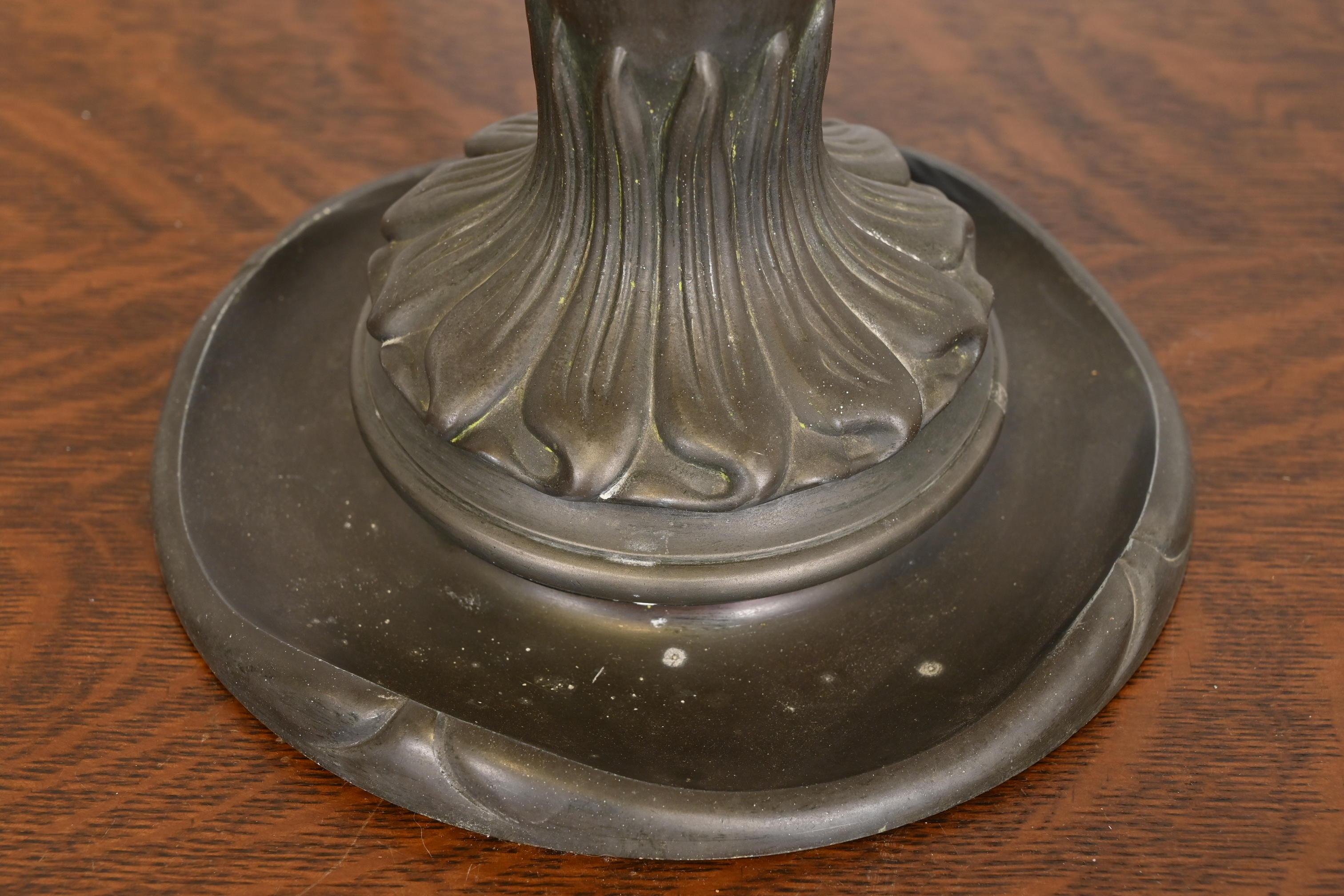 Ancienne lampe de bureau Art Nouveau en verre delag à la manière de Handel, vers 1920 en vente 5