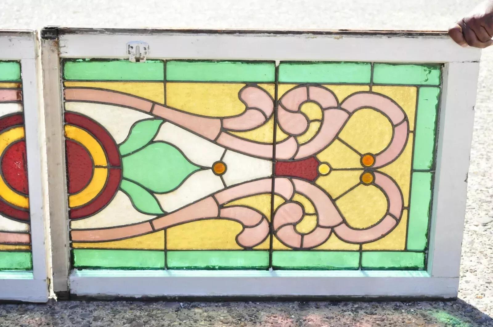 Vidrieras antiguas Art Nouveau Rosa Verde Naranja con joyas - Pareja en Bueno estado para la venta en Philadelphia, PA