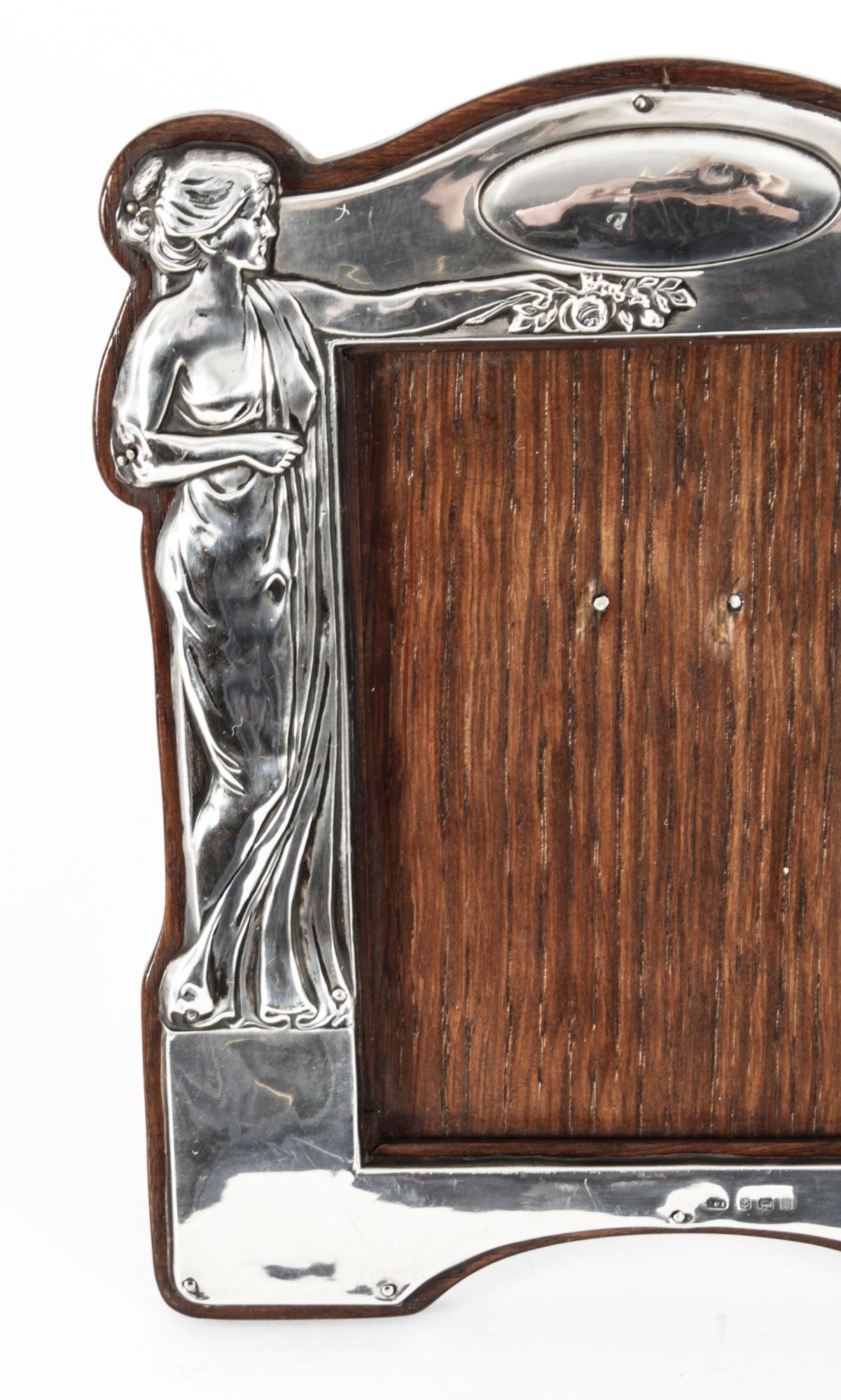 Marco de fotos antiguo Art Nouveau de plata de ley fechado en 1910 21x18cm Eduardiano