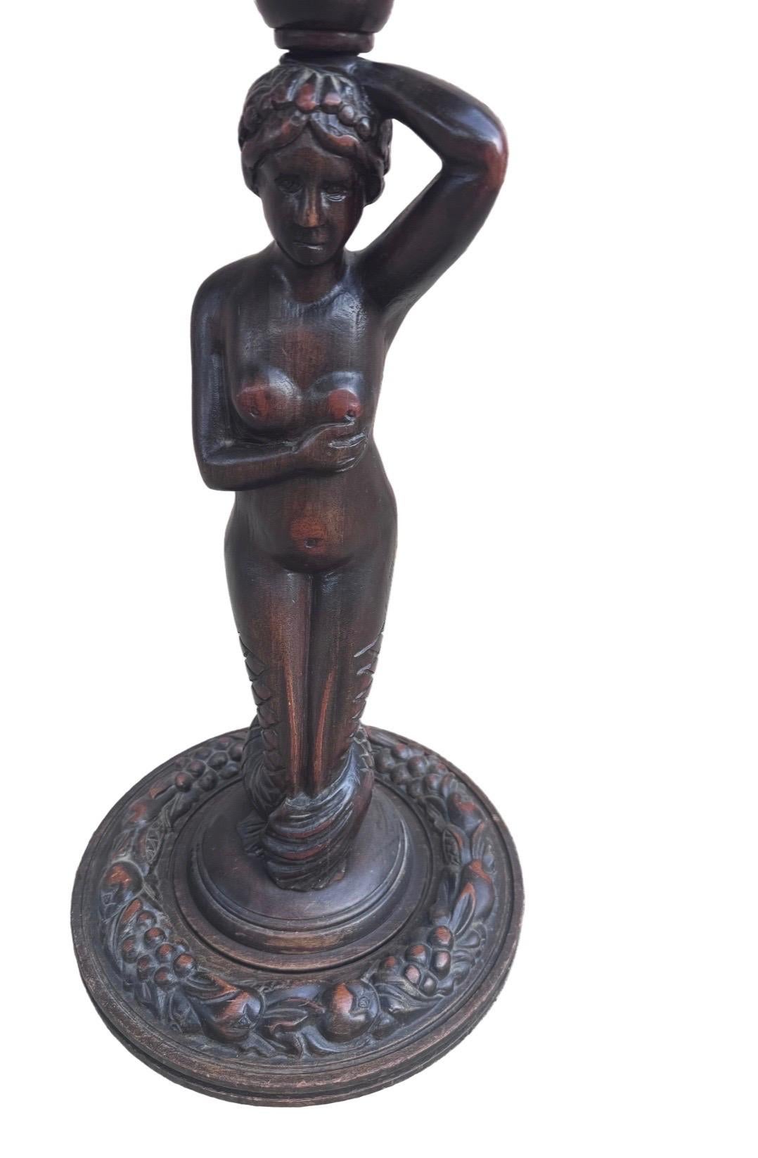 20ième siècle Antique Art Nouveau Style Mahogany Mermaid Foor Ashtray Cartray Smoking Stand en vente
