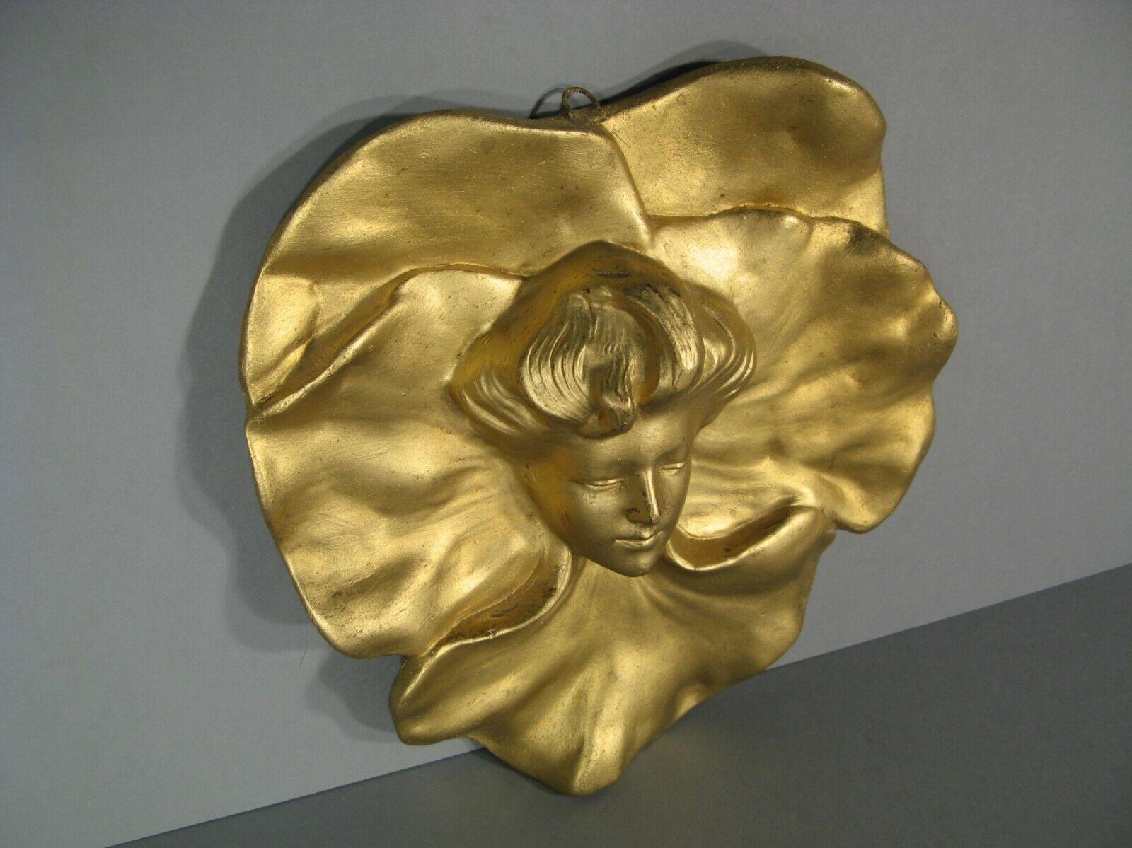 Antique Art Nouveau Terracotta Bas-Relief Mask of a Woman (c. 1900) - 1Y192 In Good Condition In Bordeaux, FR