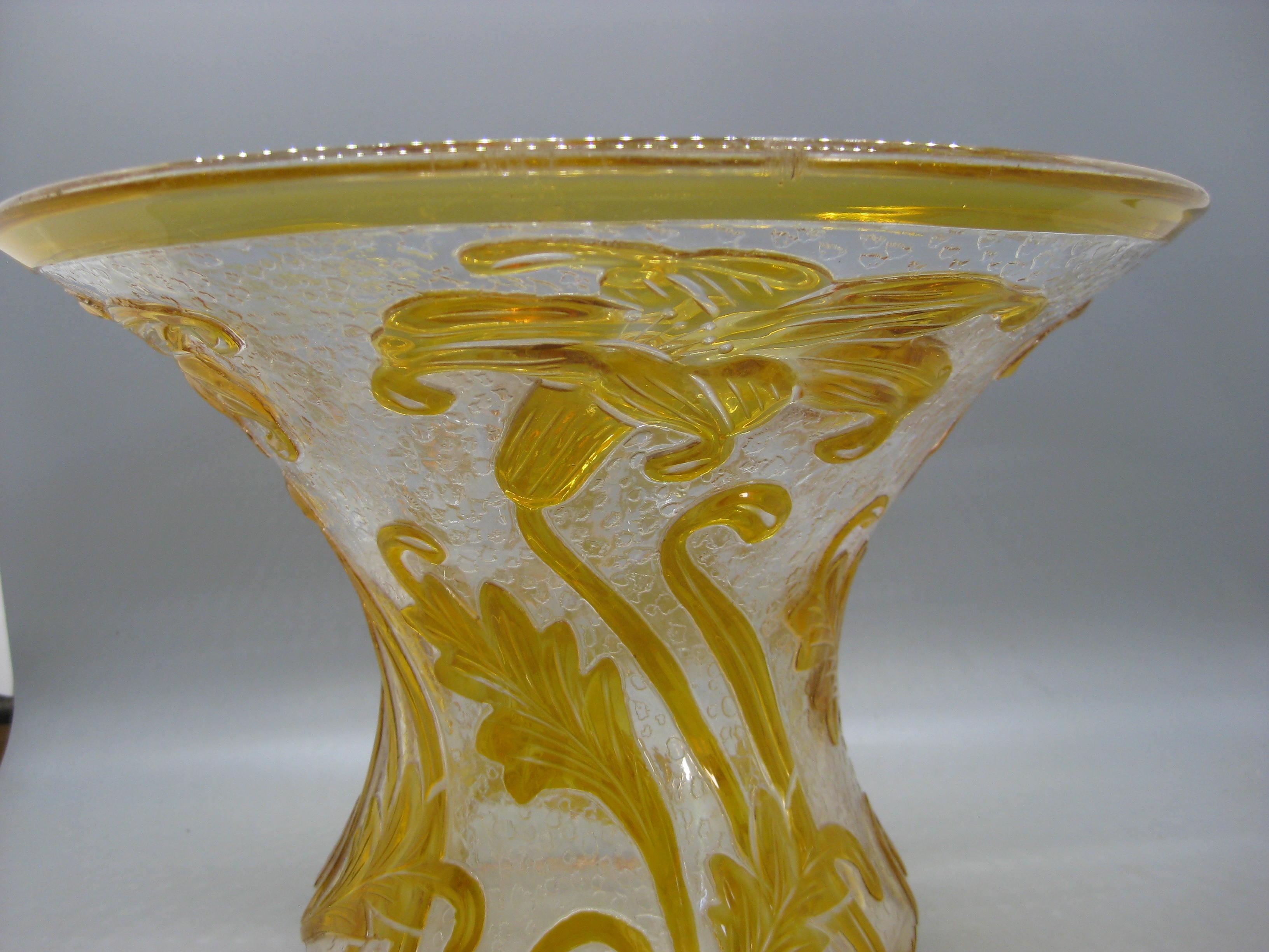 Antique Art Nouveau Thomas Webb Fleur Lily Flower Cameo Art Glass Vase Signed! In Good Condition For Sale In San Diego, CA