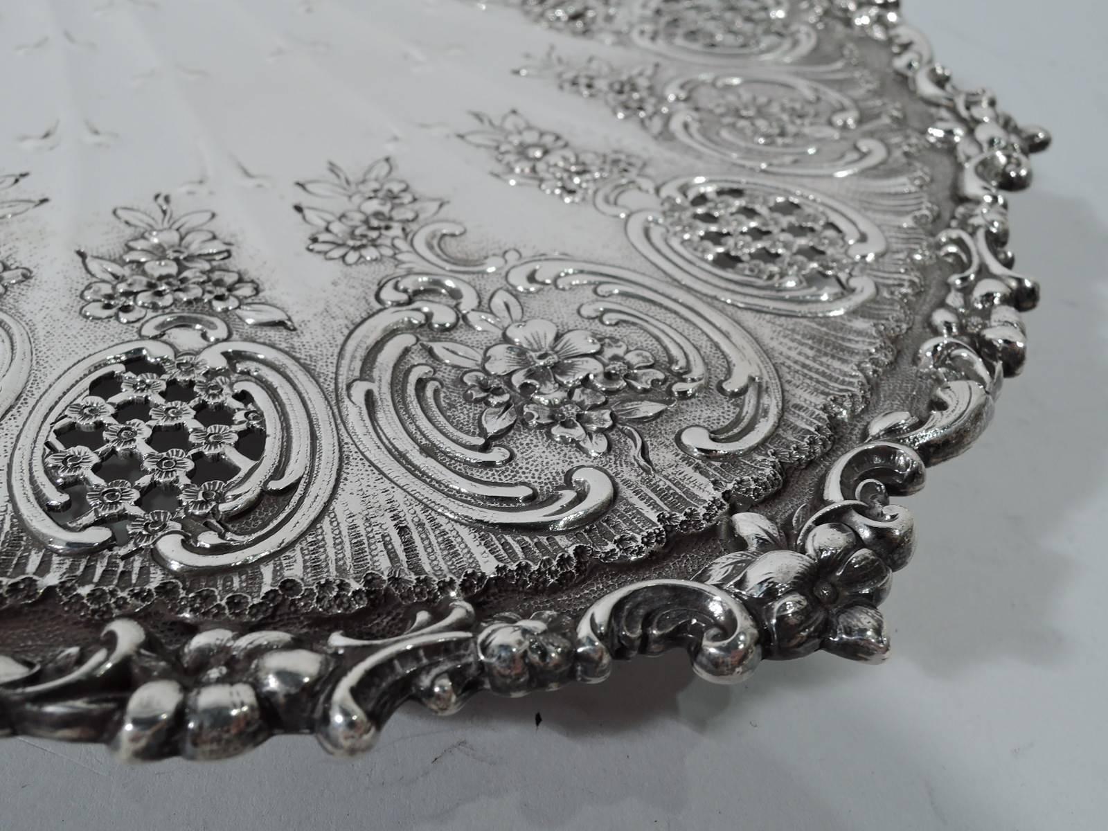 Antique Art Nouveau Tiffany Sterling Silver Petit-Four Plate In Excellent Condition In New York, NY