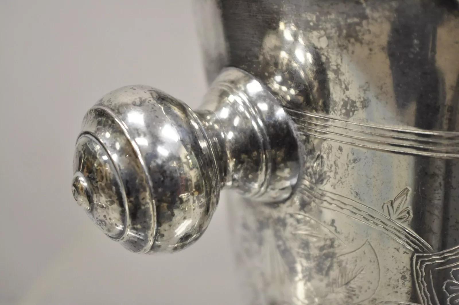 Antique Art Nouveau Twin Knob Handle Silver Plated Champagne Chiller Ice Bucket In Good Condition For Sale In Philadelphia, PA