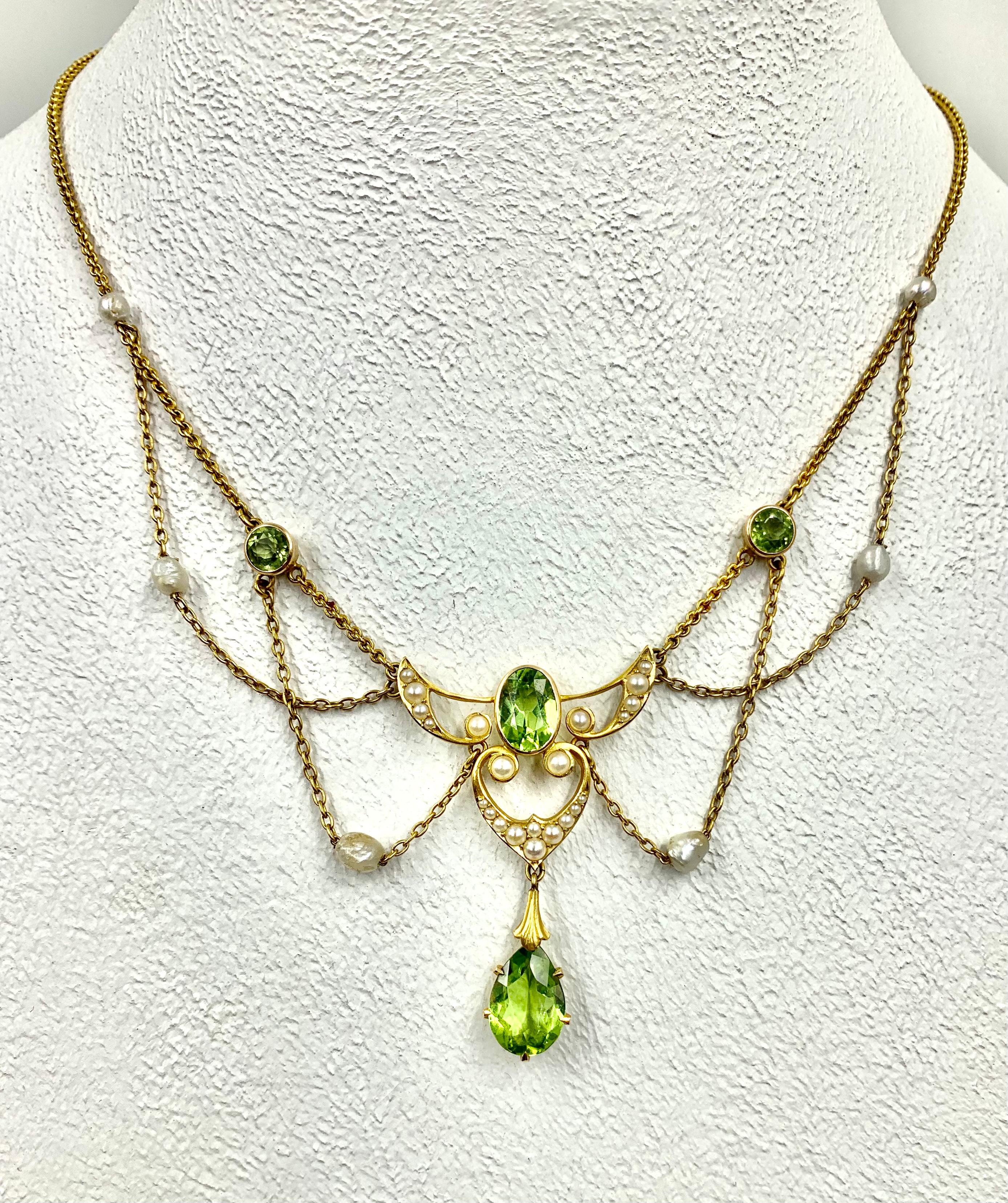 Antique Art Nouveau Winged Heart Peridot Pearl 14K Gold Edwardian Necklace For Sale 1