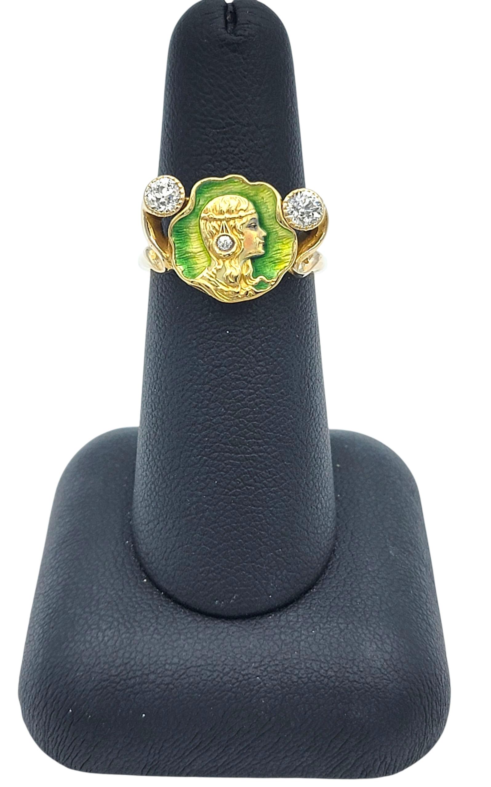 Antiguo Anillo Retrato Art Noveau Esmaltado con Diamantes en Oro Amarillo de 14 Kilates en venta 2