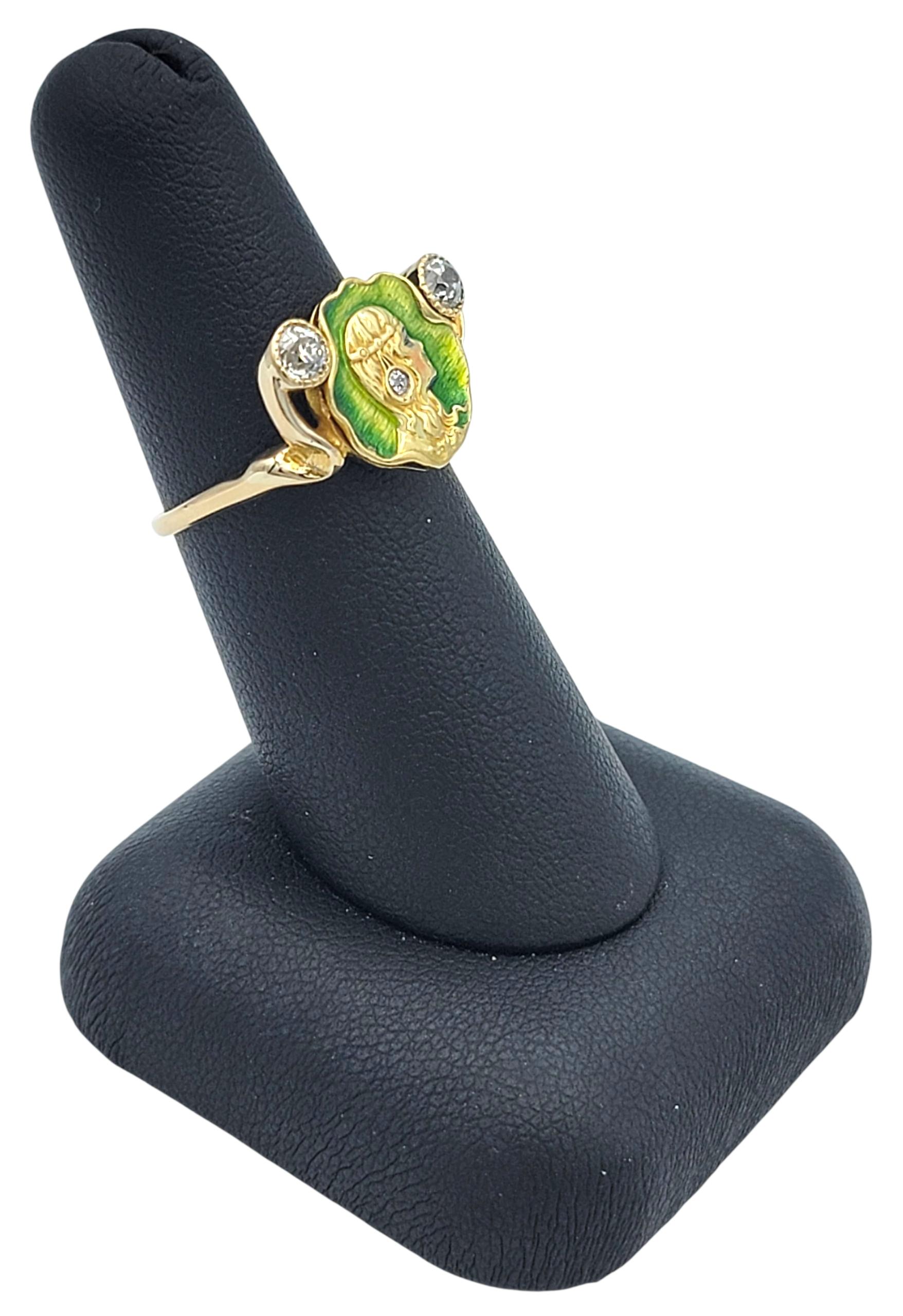 Antiguo Anillo Retrato Art Noveau Esmaltado con Diamantes en Oro Amarillo de 14 Kilates en venta 3