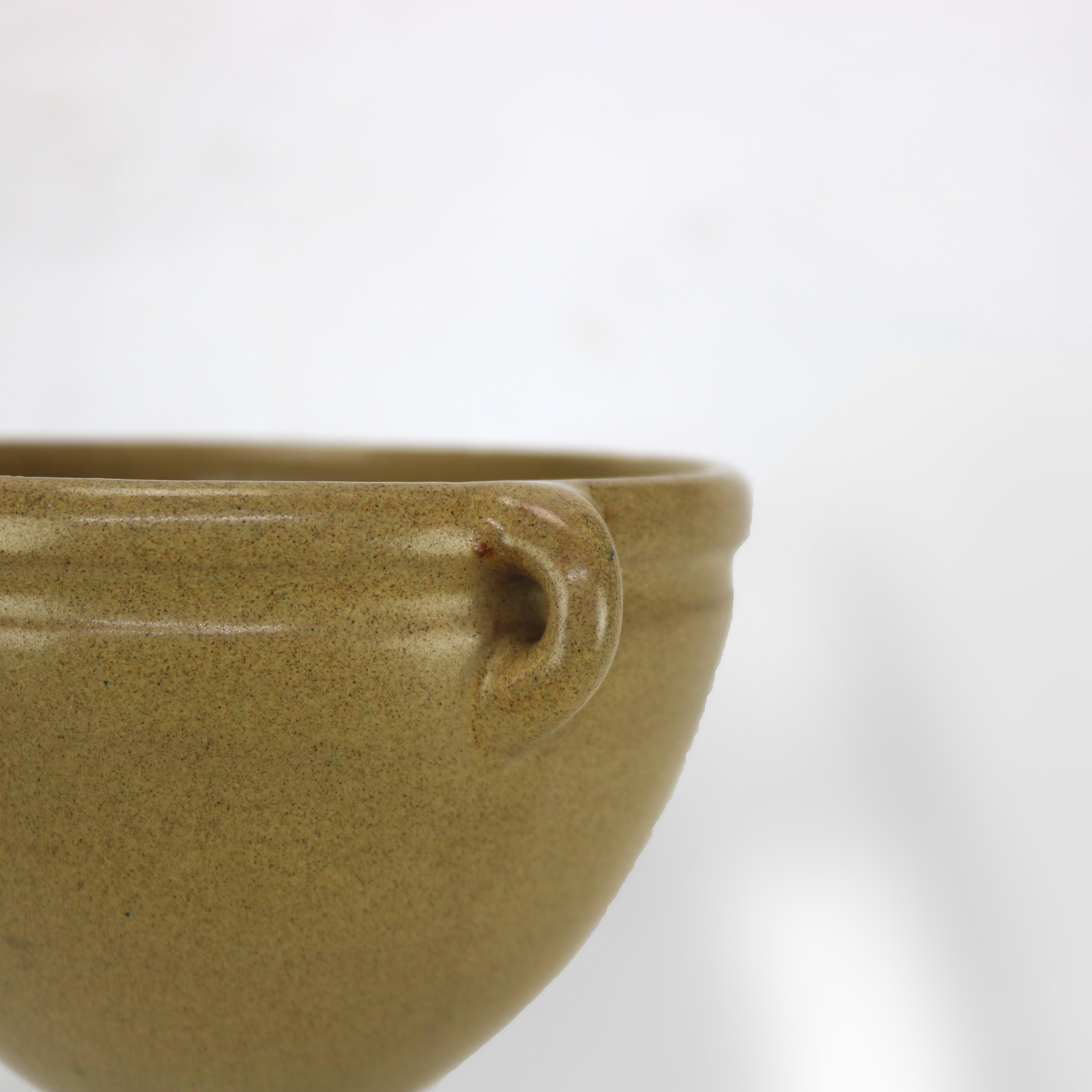 Macetero colgante antiguo de cerámica artística Marblehead C1920 en Bueno estado para la venta en Big Flats, NY