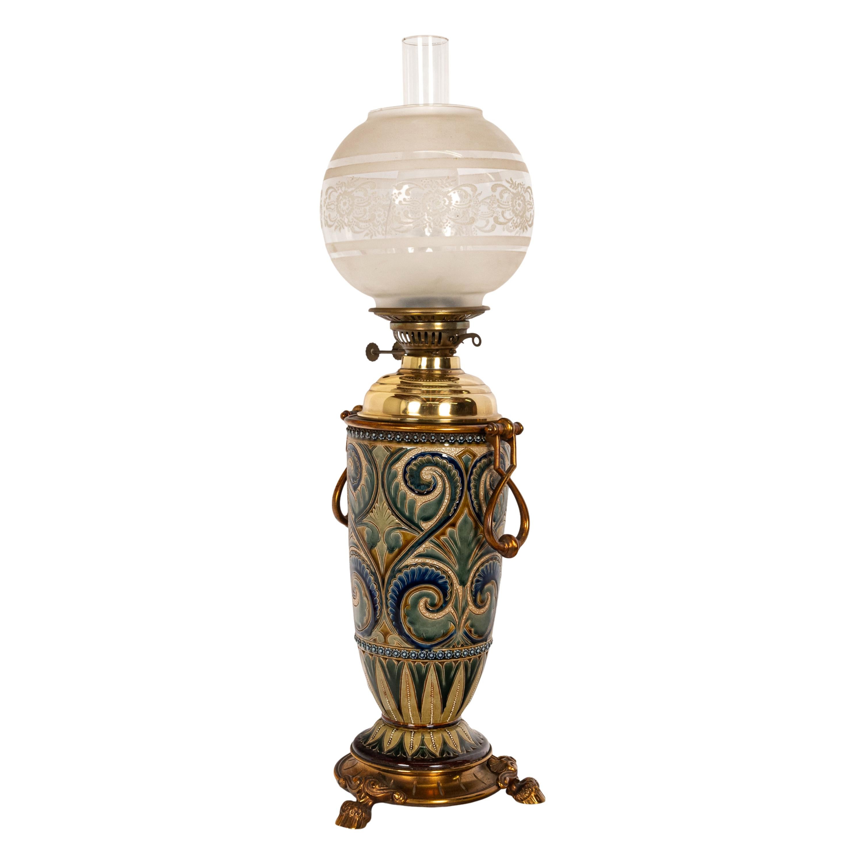 Antike Dalton Lambeth-Öllampe aus Kunstkeramik und Steingut, signiert Edith Lupton 1884 (Ästhetizismus) im Angebot