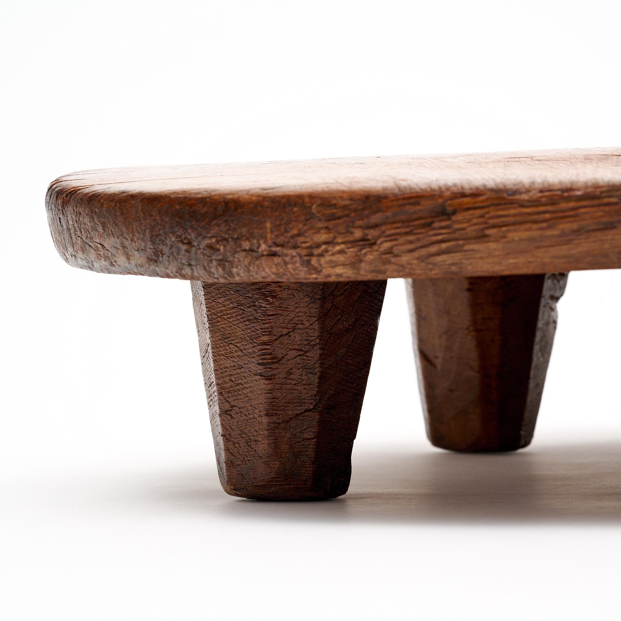 Legno Tavolo basso antico in arte povera italiana in vendita