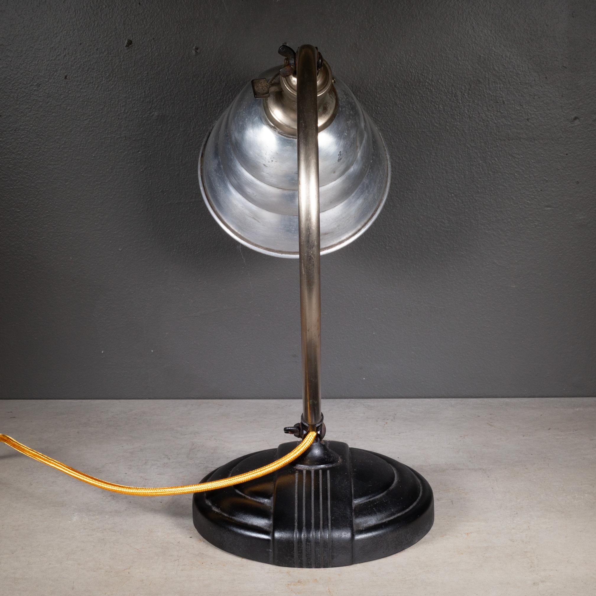 20ième siècle A.I.C C Ancienne lampe de table ou applique Art Deco General Electric c.1920 en vente