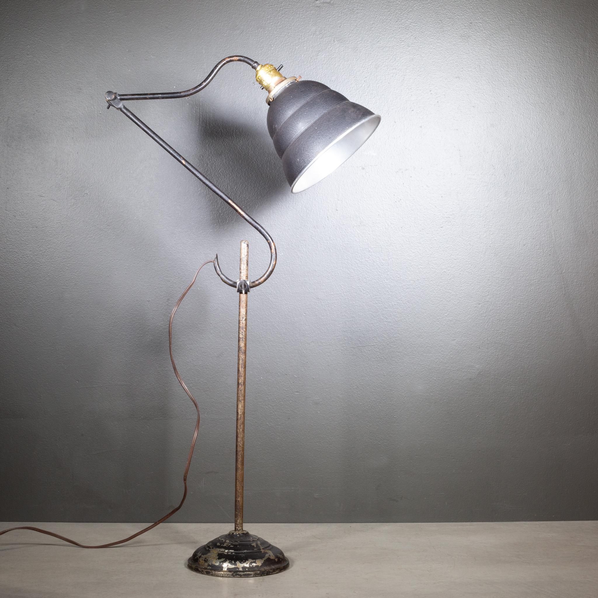 Metal Antique Articulating Industrial Task Lamp c.1920-1940 For Sale