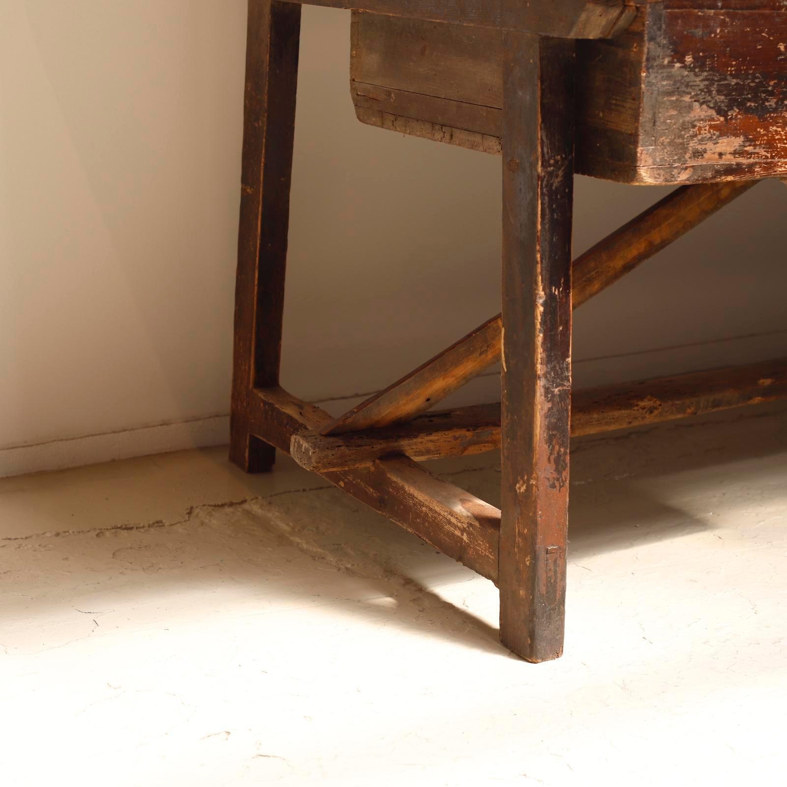 Table/bureau d'artiste antique, un tiroir, Espagne, 19ème siècle Bon état - En vente à Tokyo, Tokyo