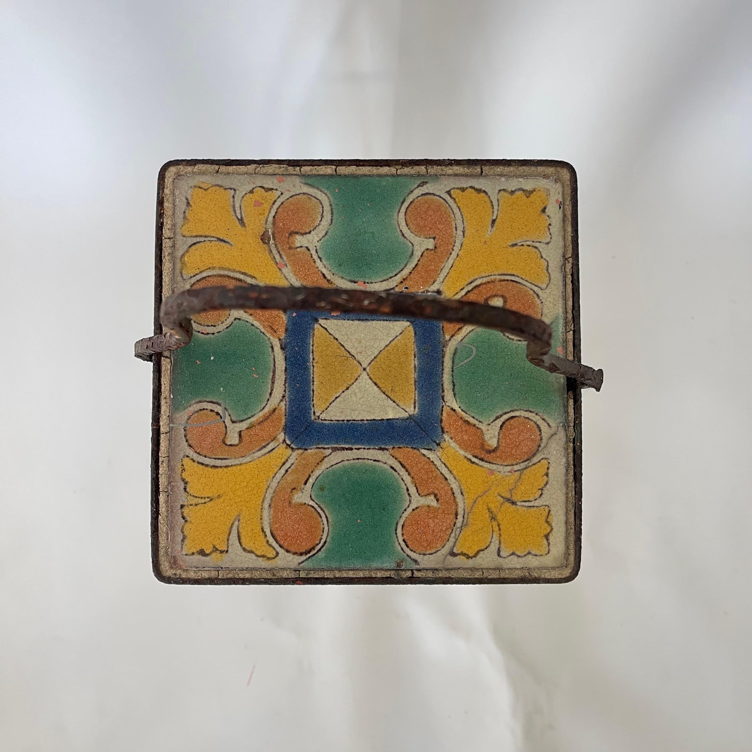 Antico tavolino da fumo in piastrelle di Catalina Arts and Craft, California, 1900 in vendita 2